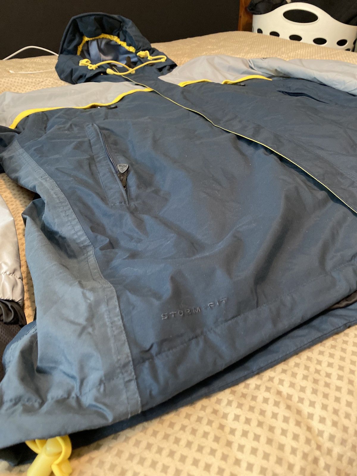 Nike ACG 2000s Nike Acg Storm fit Cinch Snow Coat Size US XL / EU 56 / 4 - 3 Thumbnail