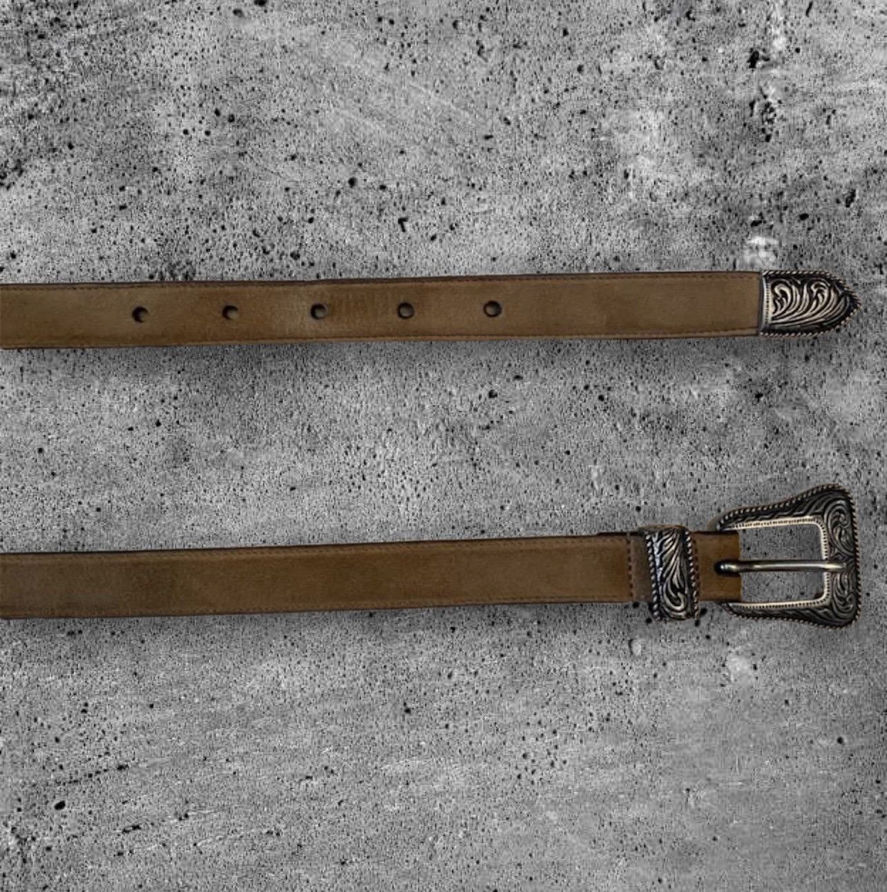 Hedi Slimane × Saint Laurent Paris SAINT LAURENT PARIS “WESTERN BUCKLE BELT IN SUEDE” Size 28 - 4 Thumbnail