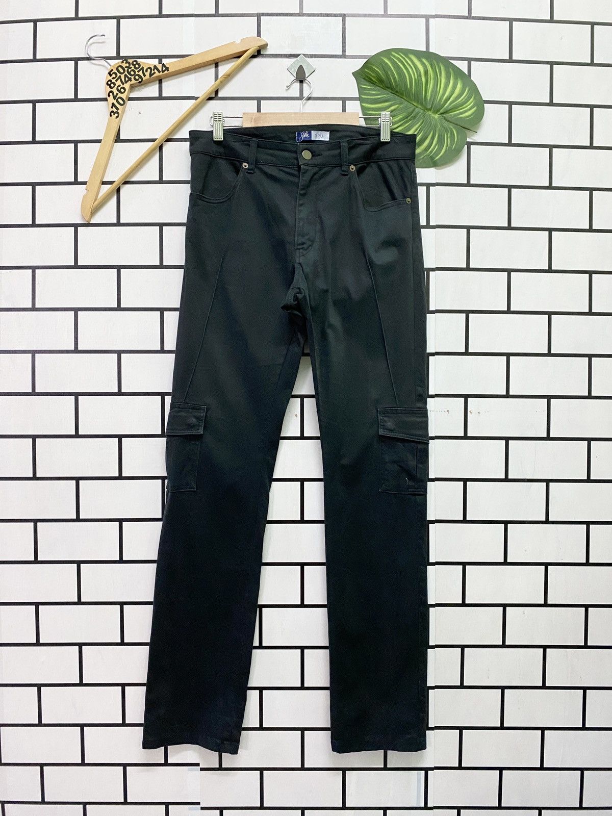 Japanese Brand Japanese Brand SPU Multipocket Cargo Pants Size US 30 / EU 46 - 1 Thumbnail