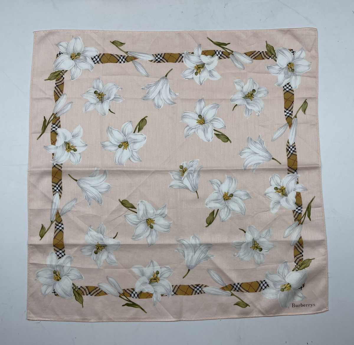 Burberry × Vintage burberry bandana handkerchief neckerchief scarf HC0377 Size ONE SIZE - 2 Thumbnail