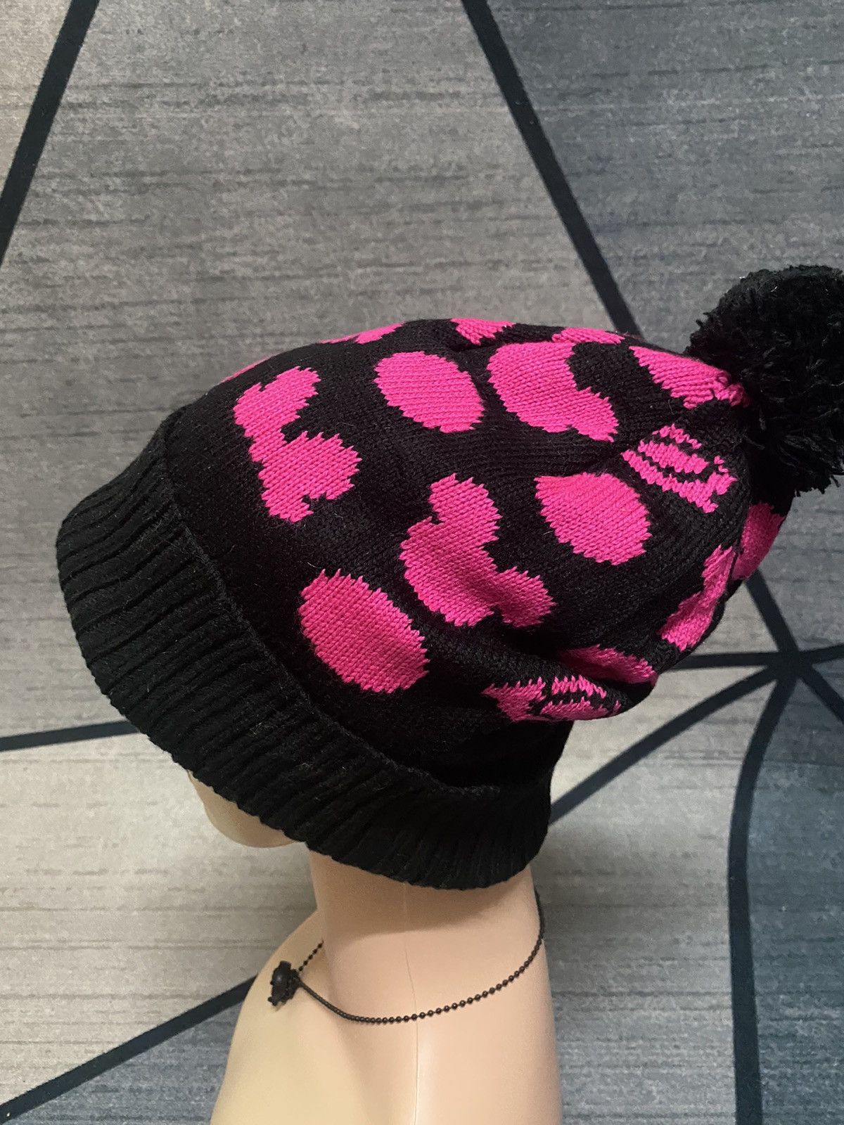 Cartoon Network × Disney SWIVEL From California Disney Design Beanie Hat Size ONE SIZE - 4 Thumbnail
