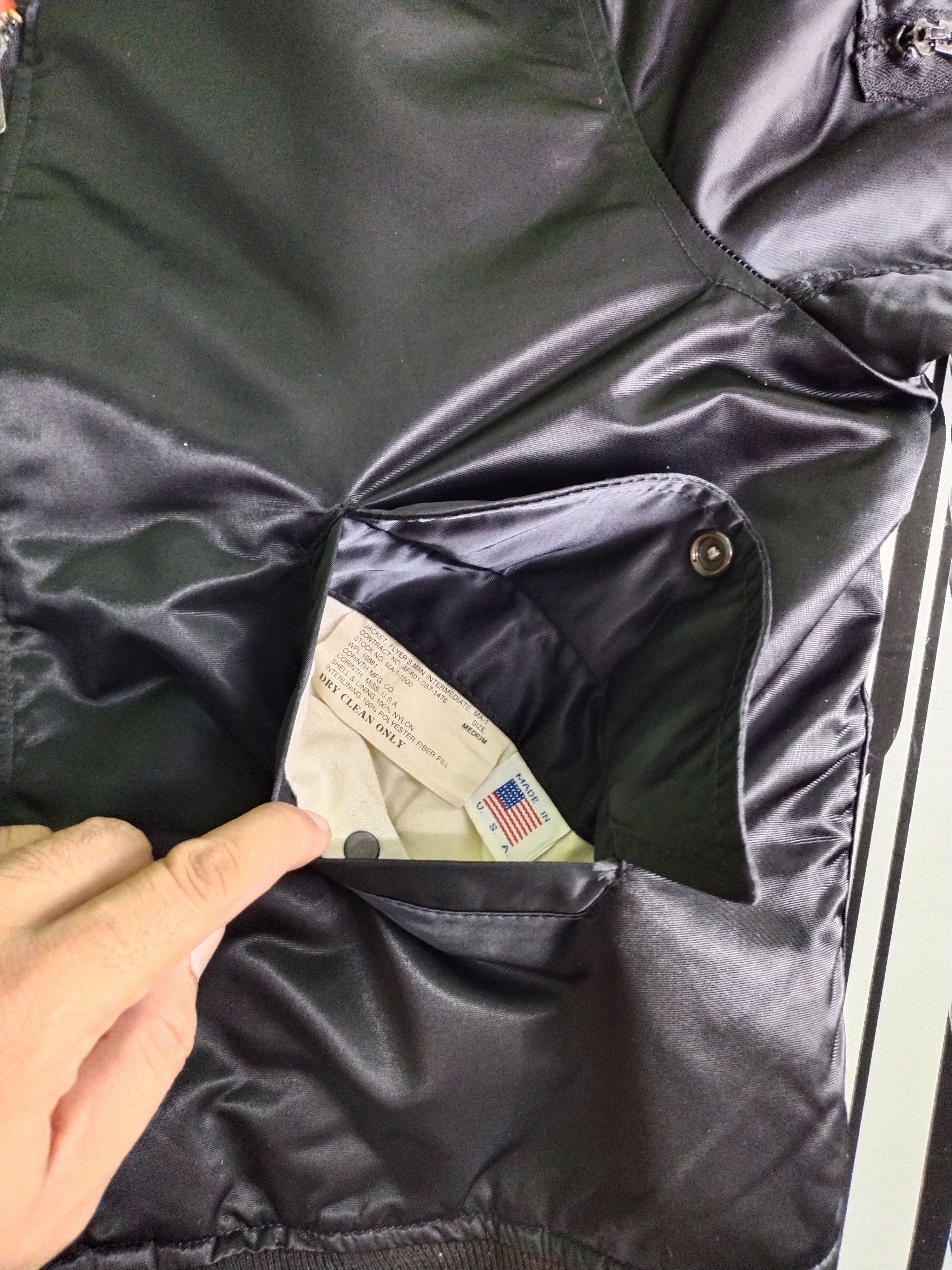 Vintage VINTAGE REVERSIBLE JACKET MA-1 FLYER'S MEN BLACK JACKET Size US L / EU 52-54 / 3 - 14 Thumbnail