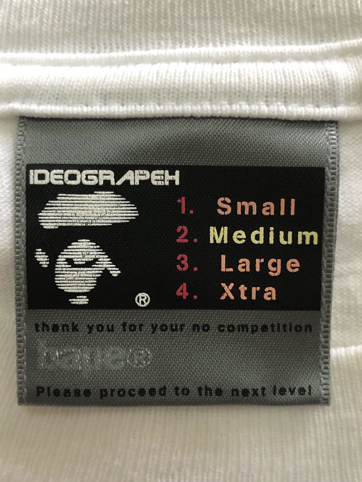 Bape × Kaws Og Circa 2000 A Bathing Ape X Kaws Small Logo Tshirts Size US M / EU 48-50 / 2 - 8 Thumbnail