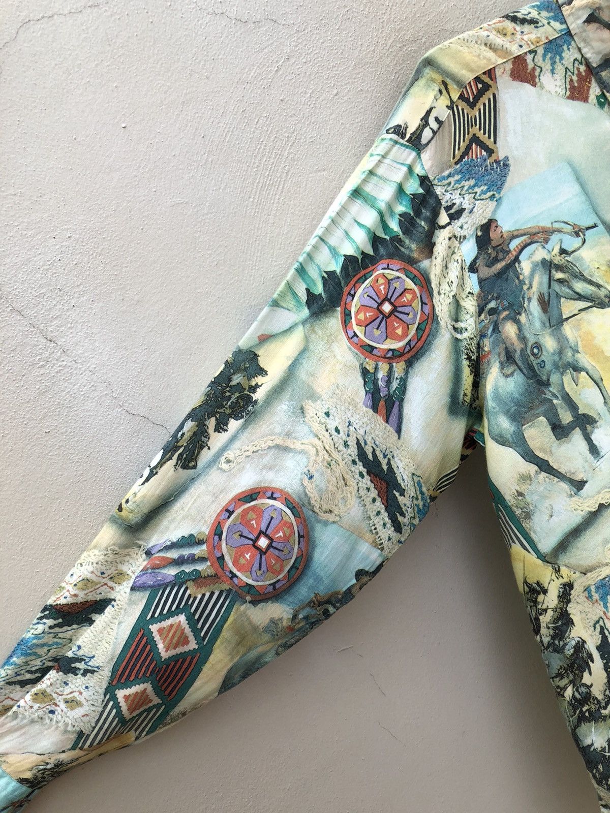 Vintage Bazzanti Indian Motif Chief Hunting Rayon Long Sleeve Shirt Size US M / EU 48-50 / 2 - 12 Thumbnail