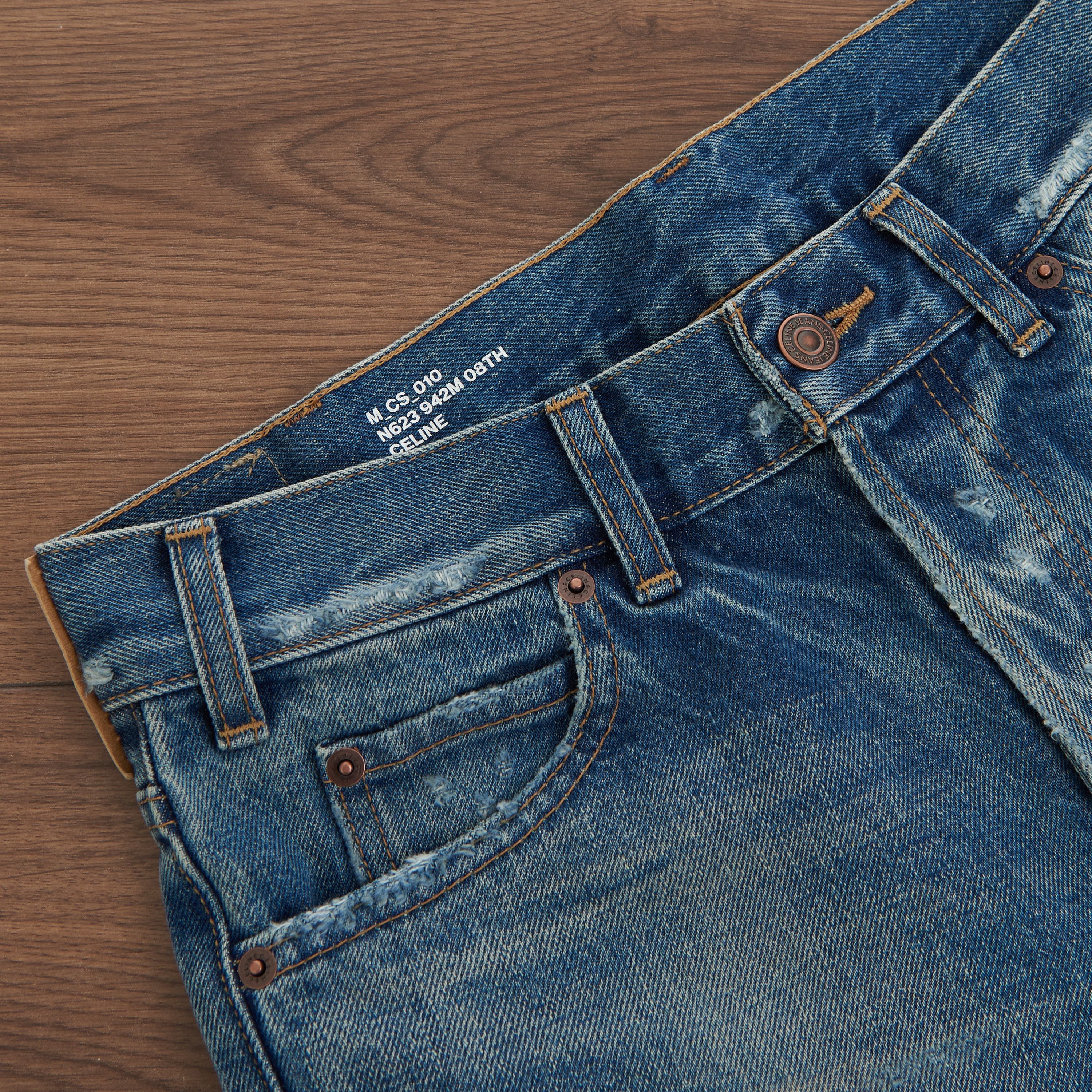 Celine Kurt Mid-Rise Shorts In Destroyed Thrash Wash Denim Size US 29 - 9 Thumbnail