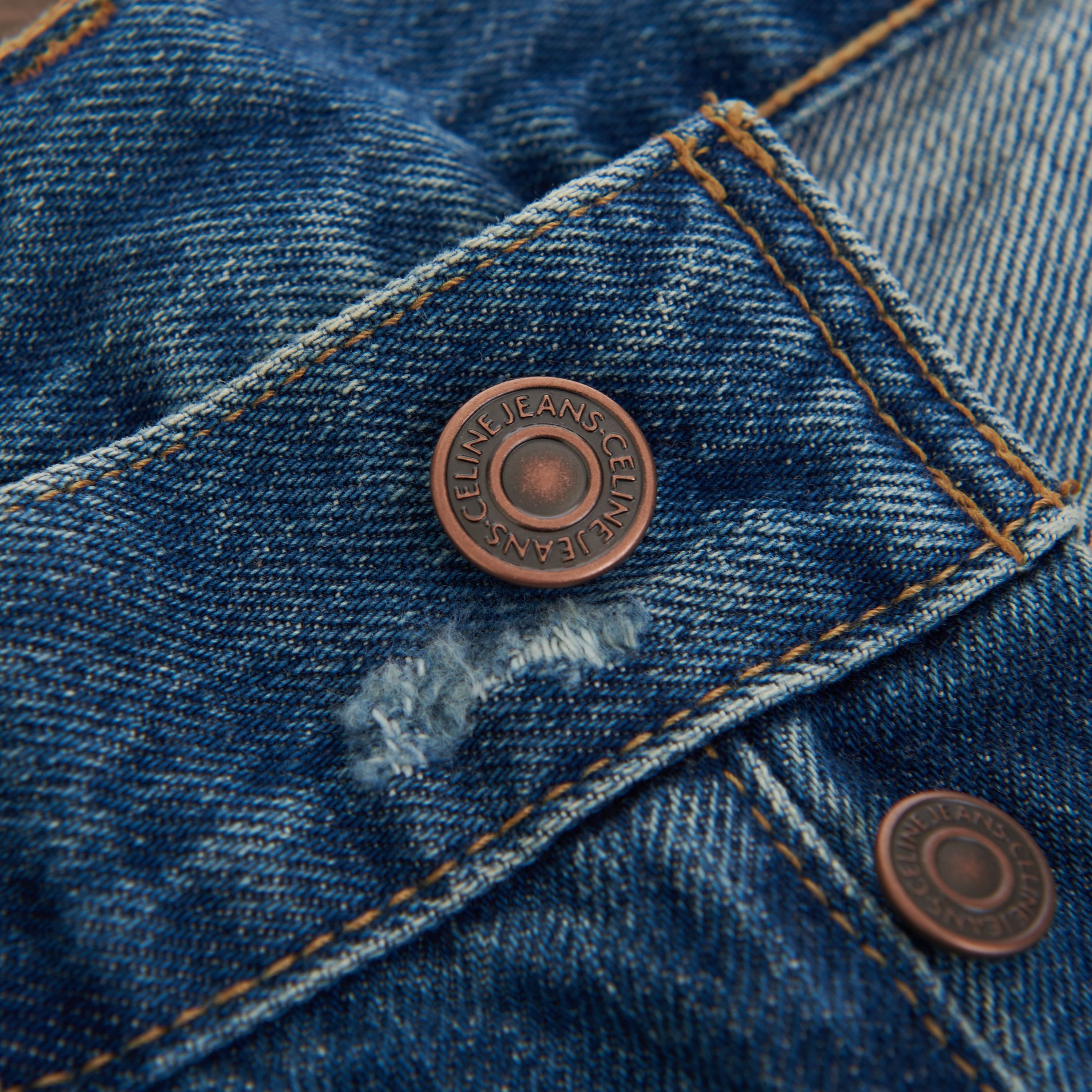 Celine Kurt Mid-Rise Shorts In Destroyed Thrash Wash Denim Size US 29 - 11 Thumbnail