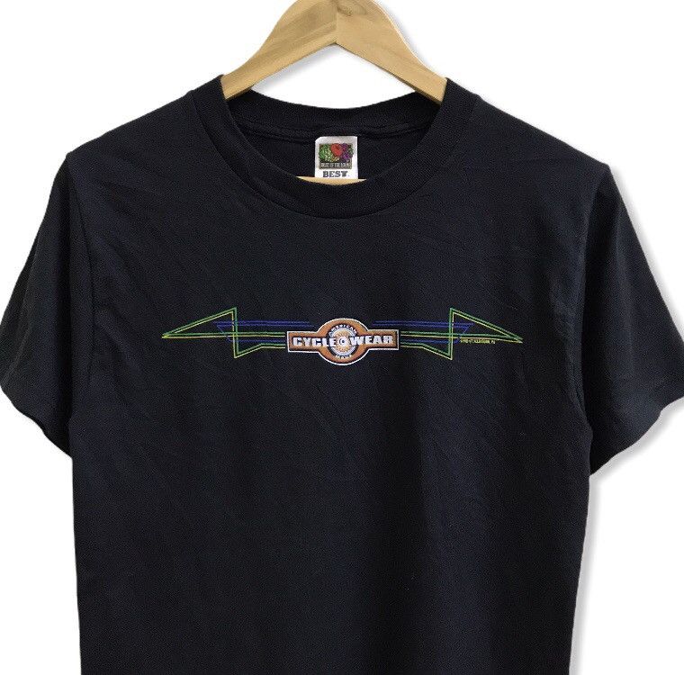 Fruit Of The Loom × Vintage Vintage 90s the fruit of the loom tshirt Size US S / EU 44-46 / 1 - 5 Thumbnail