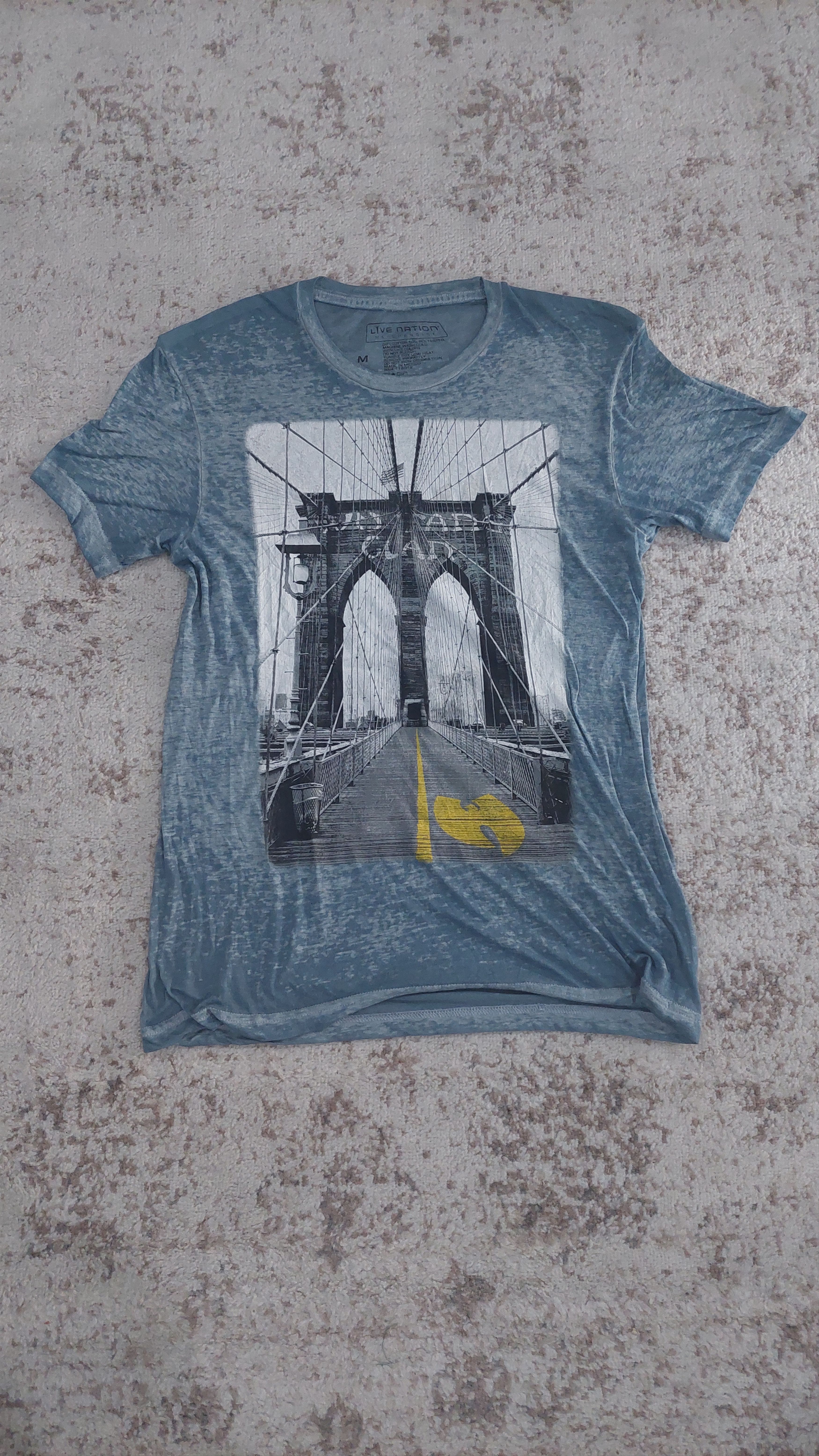 Band Tees × Rap Tees Paper Thin Tshirt Wu tang Clan by Live Nation Size US M / EU 48-50 / 2 - 1 Thumbnail