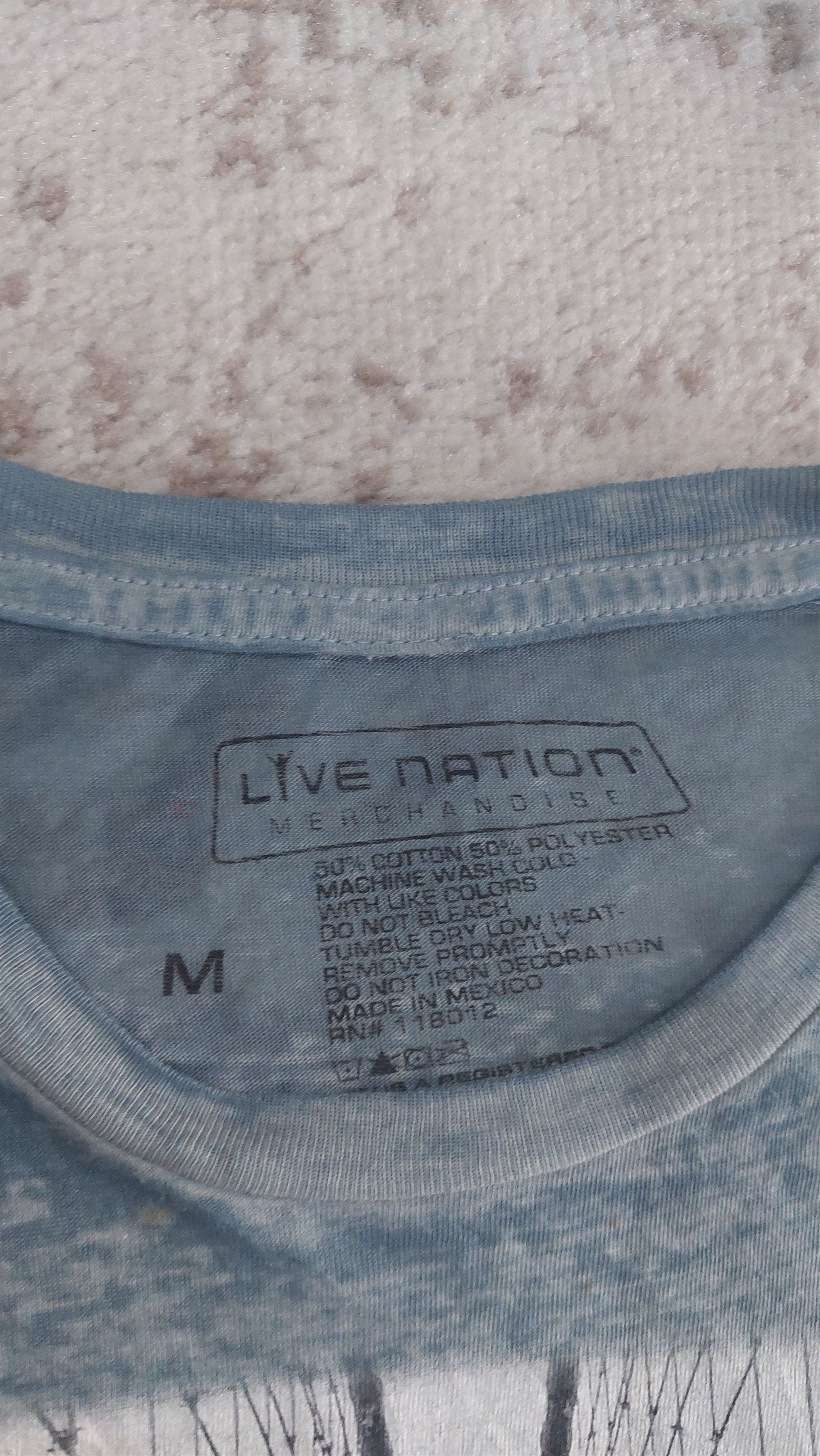 Band Tees × Rap Tees Paper Thin Tshirt Wu tang Clan by Live Nation Size US M / EU 48-50 / 2 - 6 Thumbnail