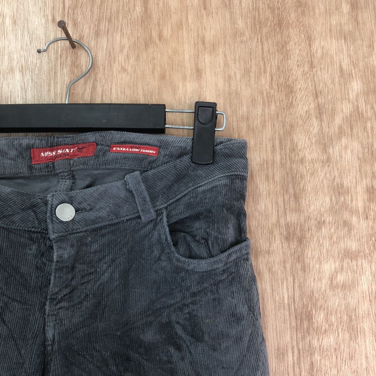 MR & MRS ITALY DL Miss Sixty Grey Corduroy Casual pants made in italy #6199 Size 25" / US 0 / IT 36 - 3 Thumbnail