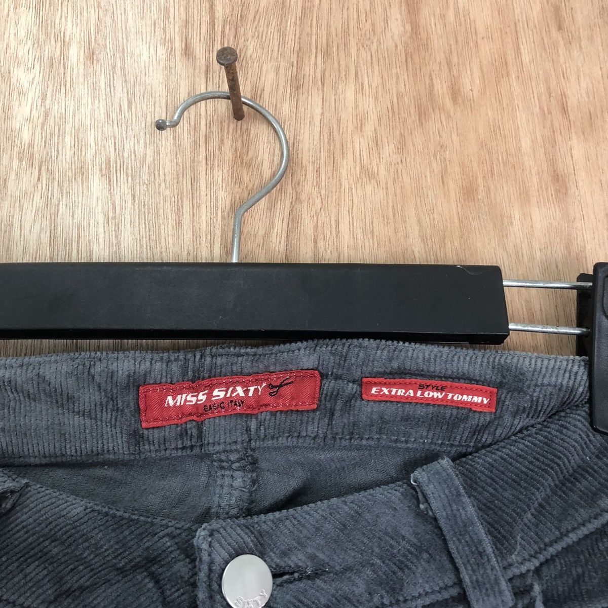 MR & MRS ITALY DL Miss Sixty Grey Corduroy Casual pants made in italy #6199 Size 25" / US 0 / IT 36 - 4 Thumbnail