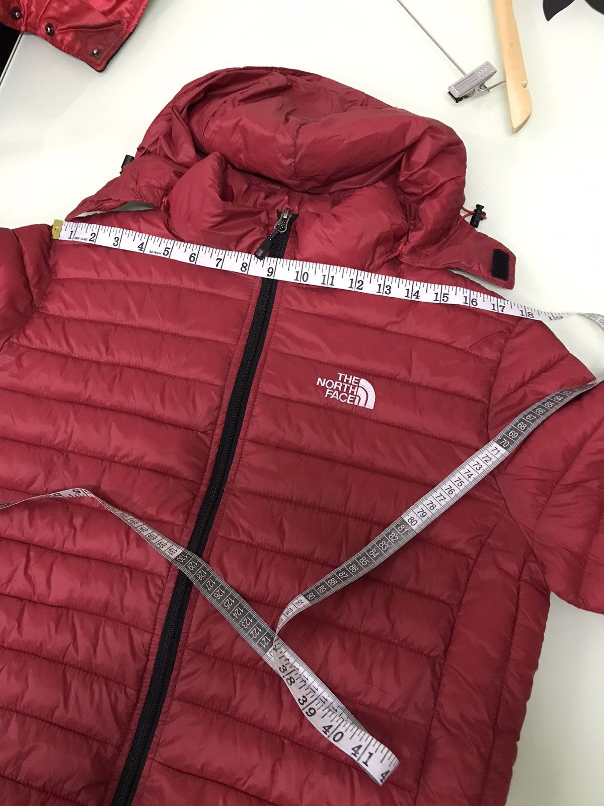 The North Face The North Face Light Puffer Jacket / Red Size US L / EU 52-54 / 3 - 21 Thumbnail