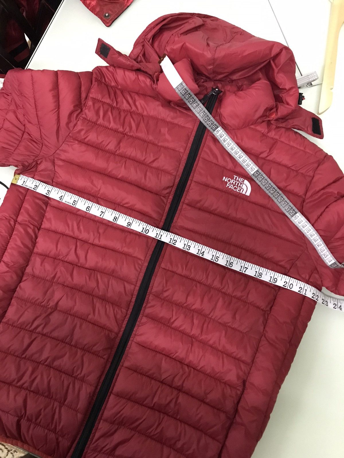 The North Face The North Face Light Puffer Jacket / Red Size US L / EU 52-54 / 3 - 19 Thumbnail
