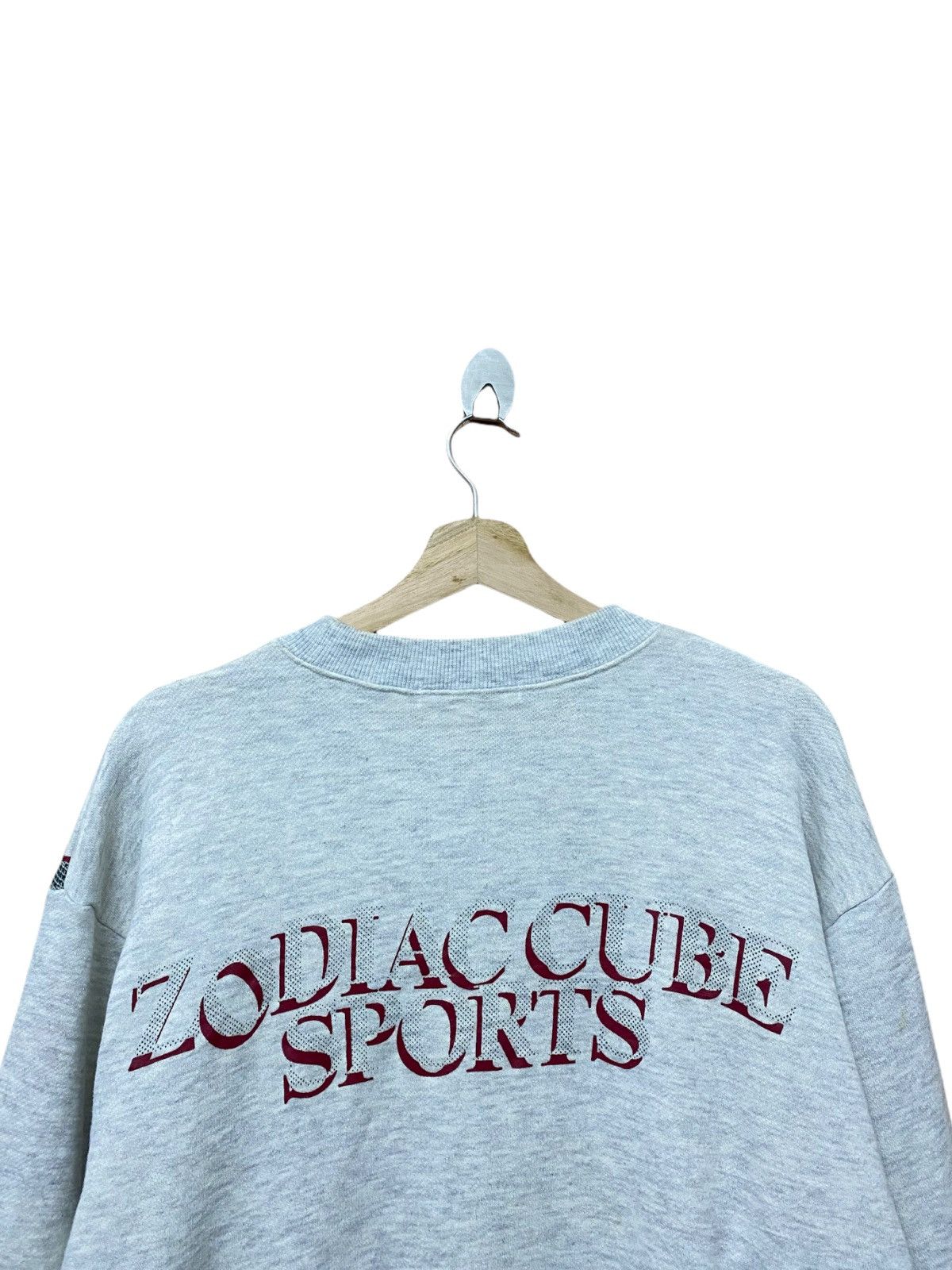 Vintage VINTAGE ZODIAC CUBE SPORT SWEATSHIRT Size US L / EU 52-54 / 3 - 4 Thumbnail