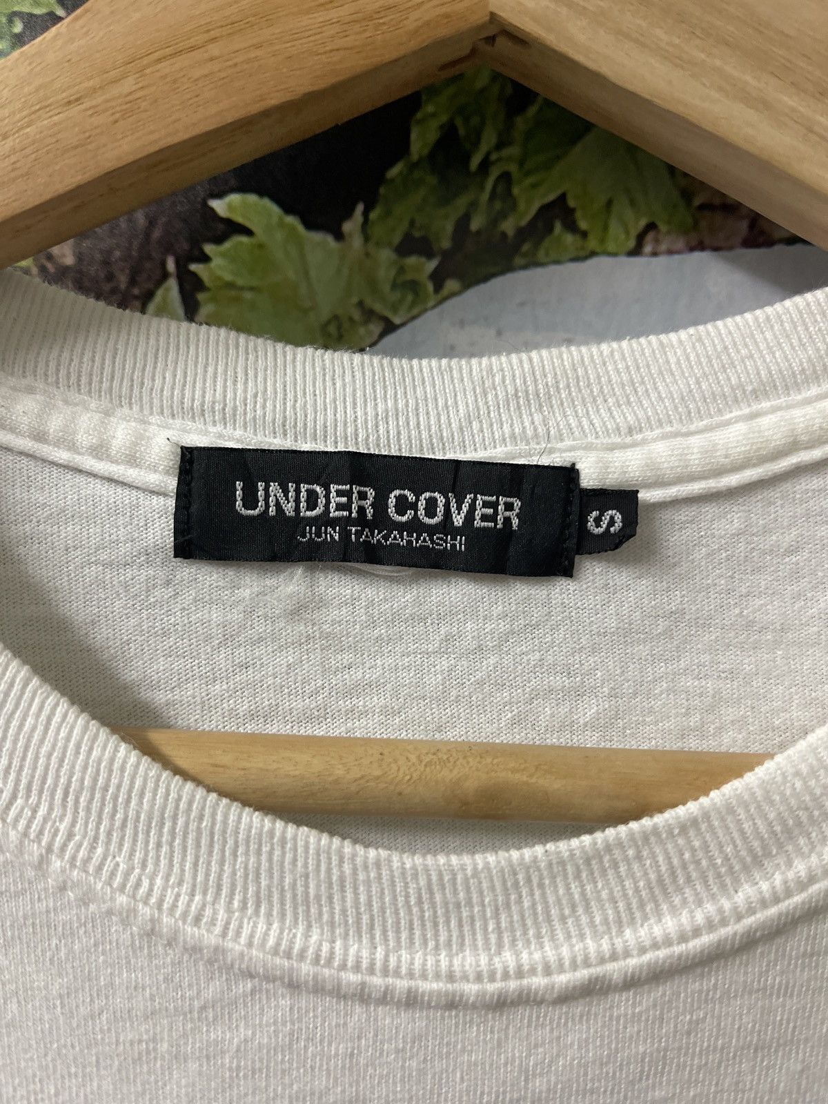 Jun Takahashi × Undercover 🇯🇵VINTAGE UNDERCOVER JUN TAKAHASHI ‘U’ GRAPHIC TEE VERY RARE Size US S / EU 44-46 / 1 - 6 Thumbnail