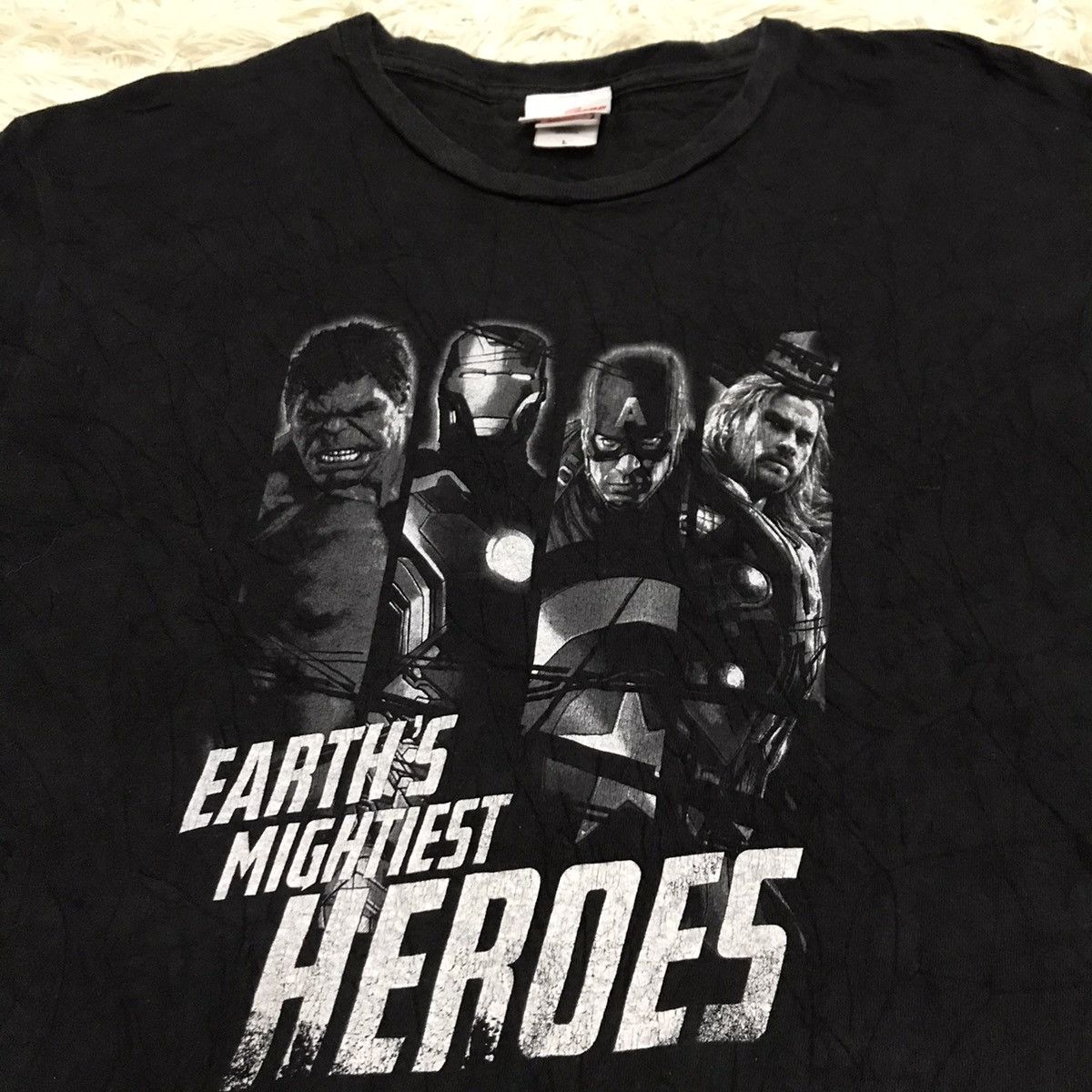 Cartoon Network Avenger earth’s mighties heroes tshirt Size US L / EU 52-54 / 3 - 7 Thumbnail