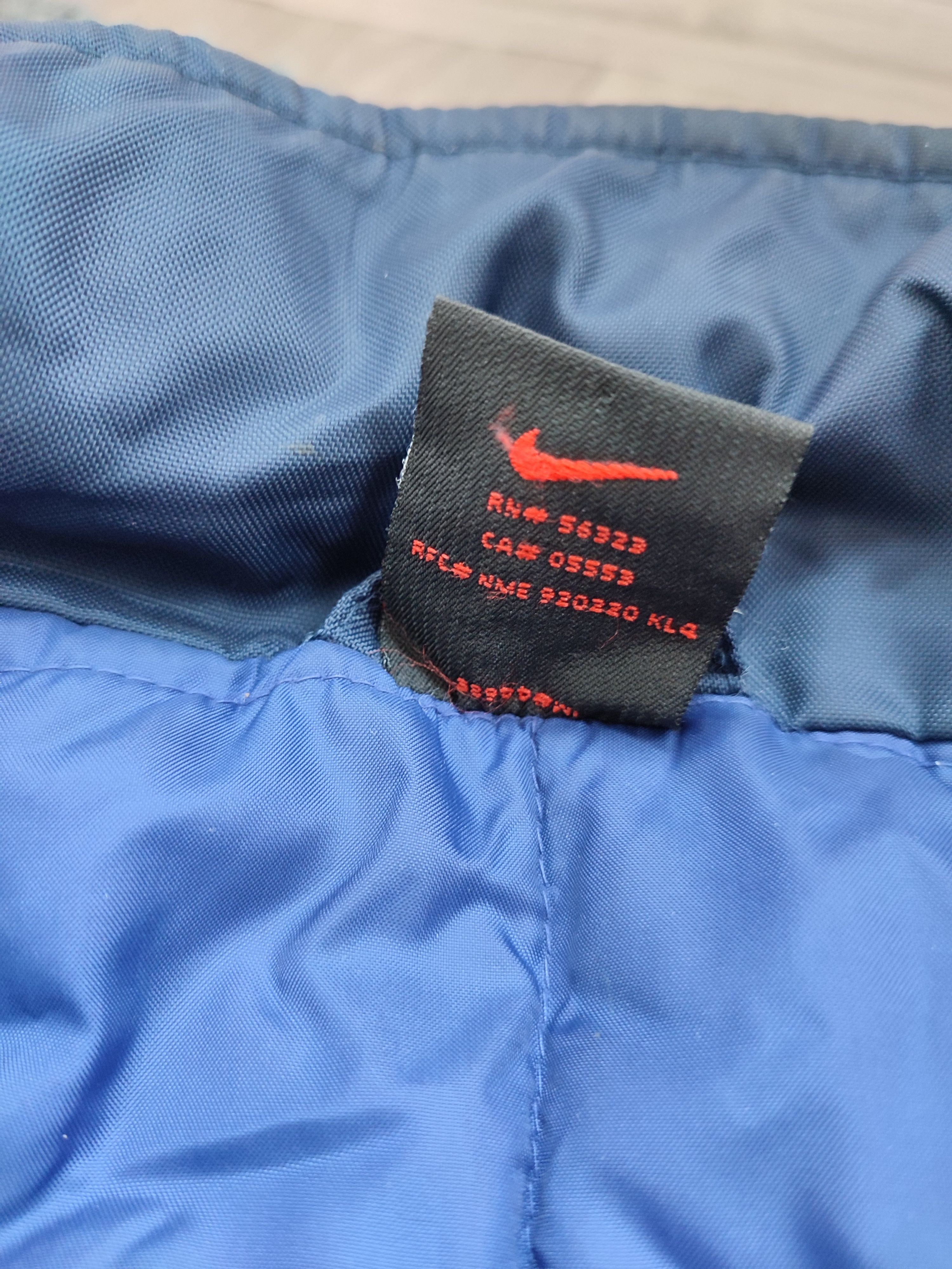 Nike Vintage Nike big swoosh Jacket Size US L / EU 52-54 / 3 - 11 Thumbnail