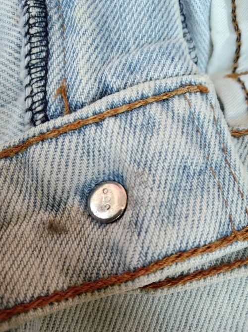 Levi's Vintage Levi's Jeans 515 Distressed Faded Blue Denim 29x28 Size US 29 - 10 Thumbnail