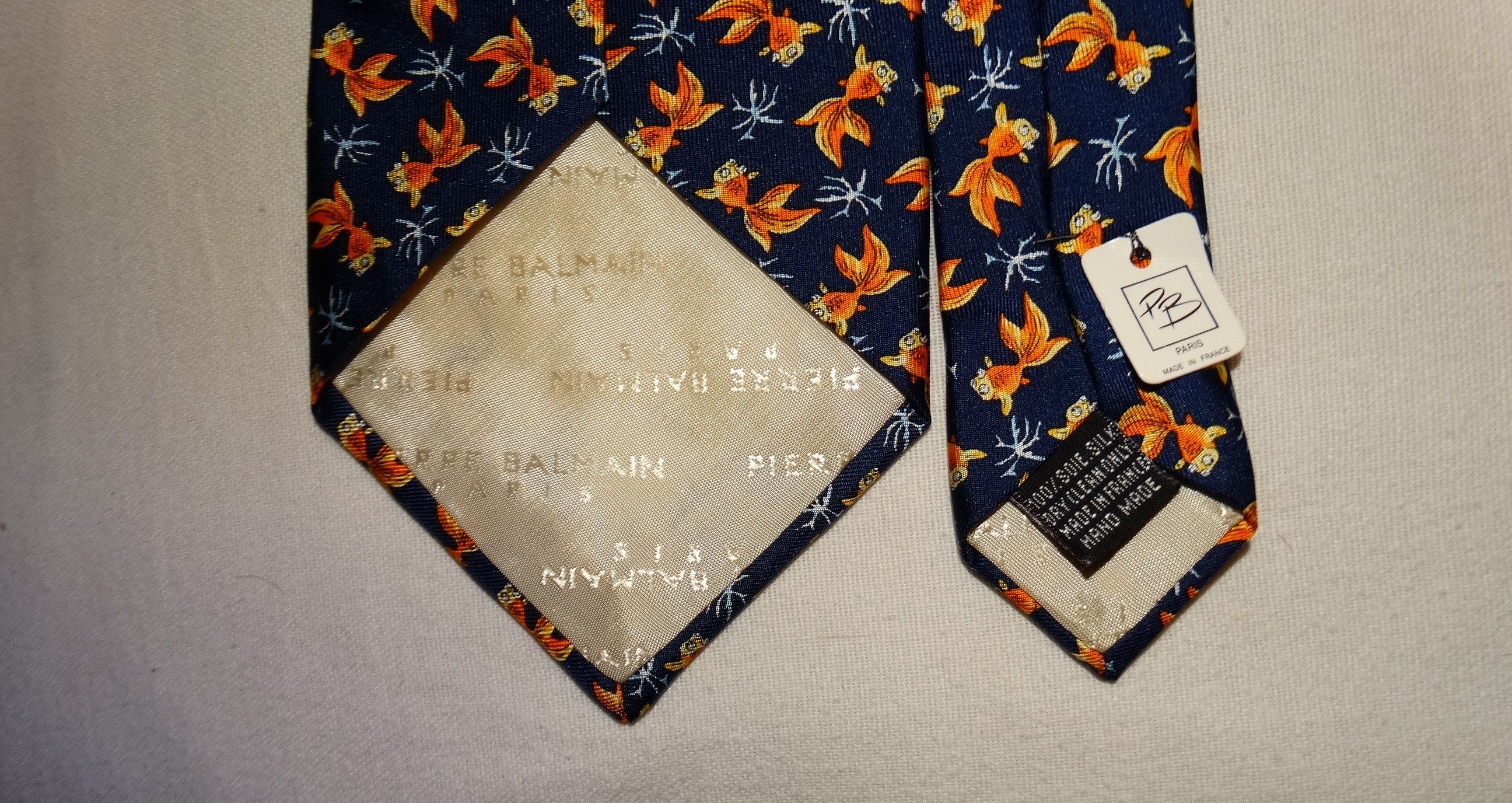 Balmain × Pierre Balmain T21 Balmain water floral flowers fish canvas tie silk NEW Size ONE SIZE - 4 Thumbnail