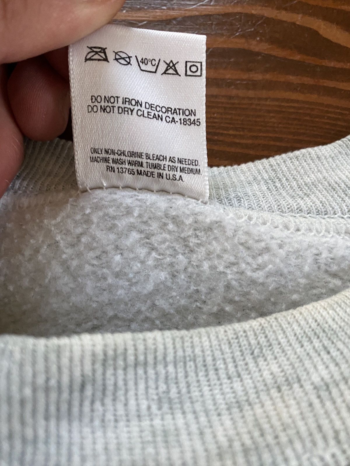 Fruit Of The Loom Vintage 90’s Rehoboth Delaware Raglan Crewneck Sweatshirt Size US M / EU 48-50 / 2 - 11 Thumbnail