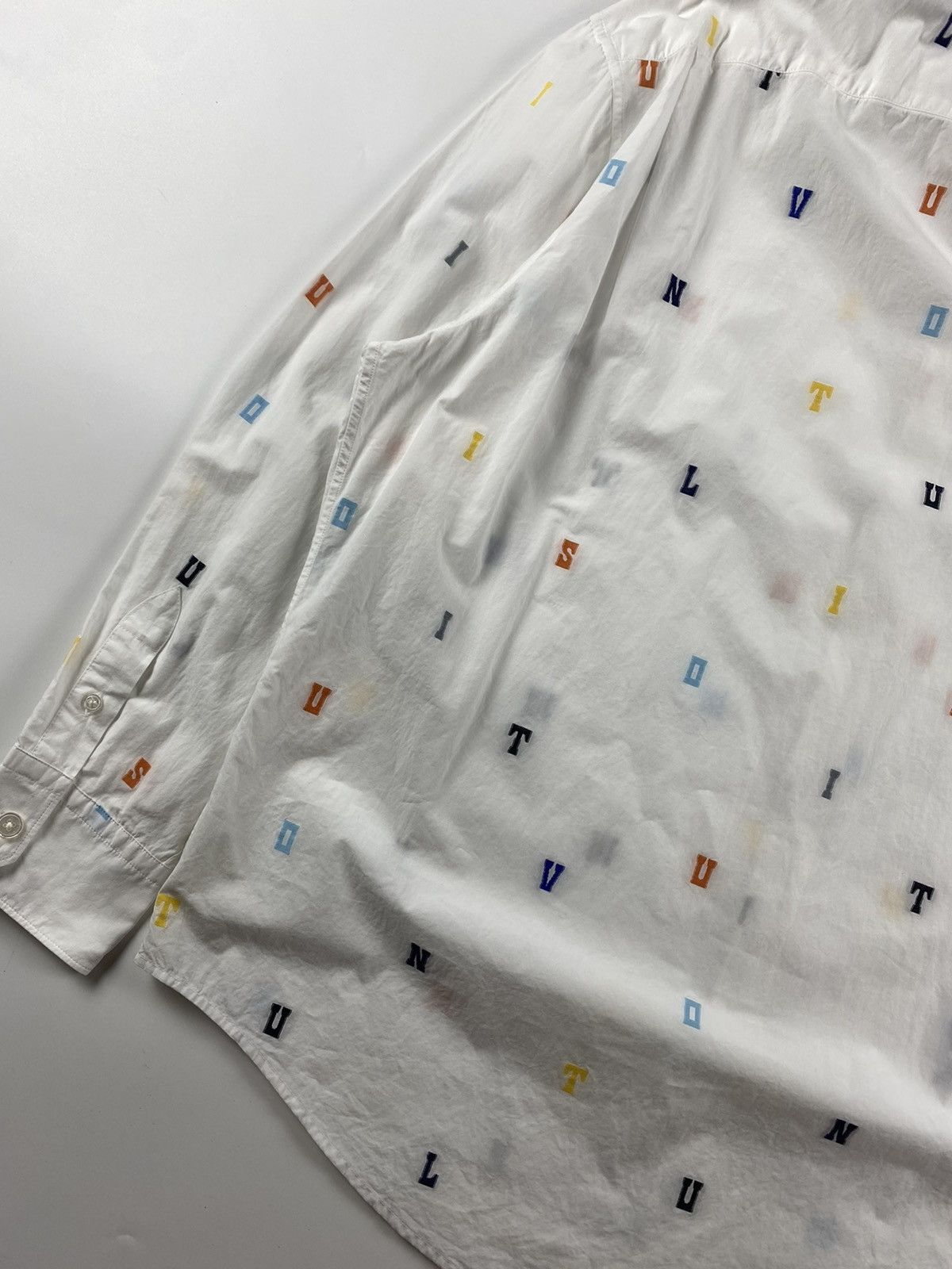 Louis Vuitton Louis Vuitton Multicolor Alphabet Long Sleeve Size US XL / EU 56 / 4 - 13 Thumbnail