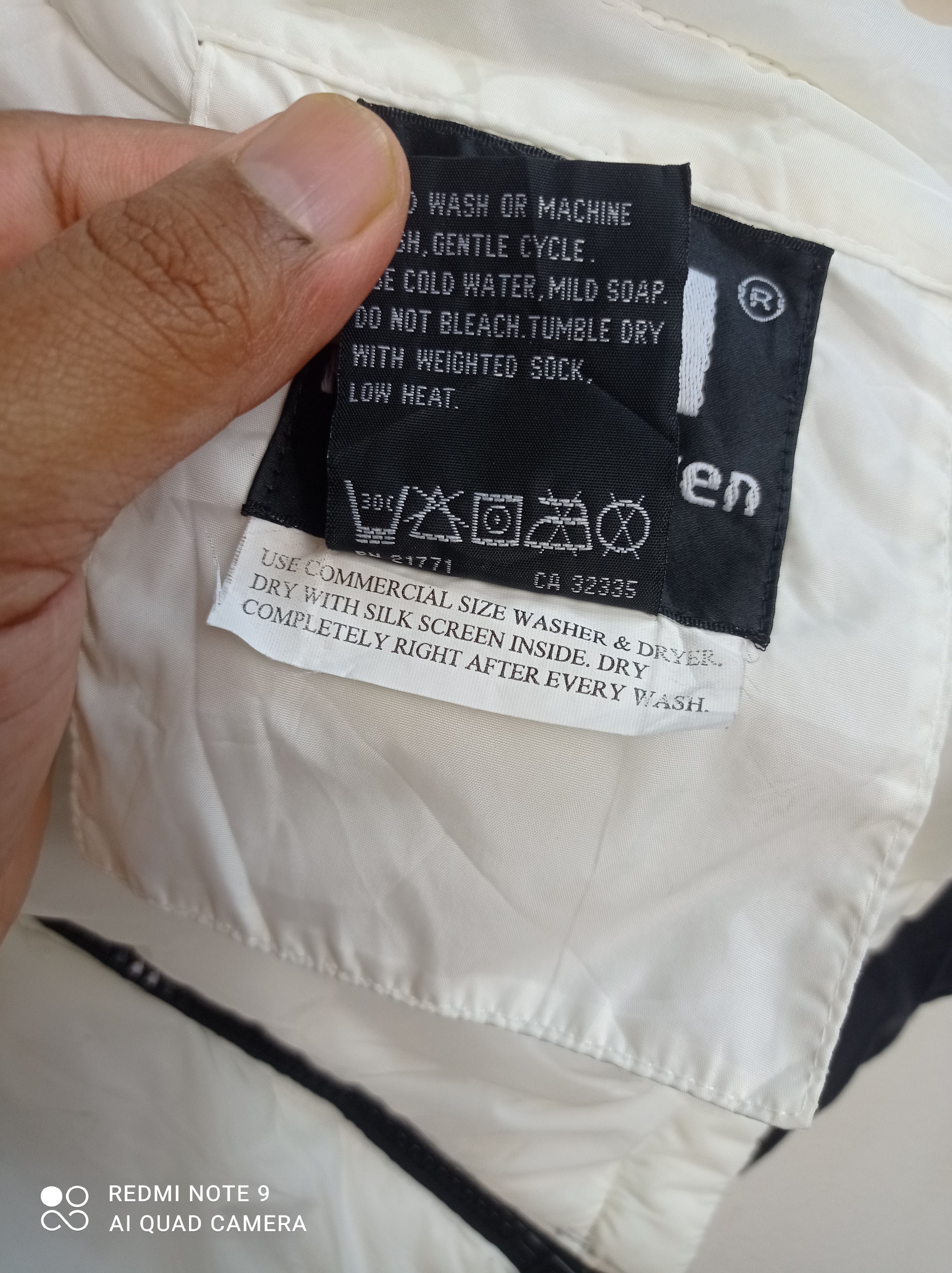 Helly Hansen × Vintage Vintage 90s Helly Hansen Big Logo Reversible puffer jacket Size US L / EU 52-54 / 3 - 18 Thumbnail