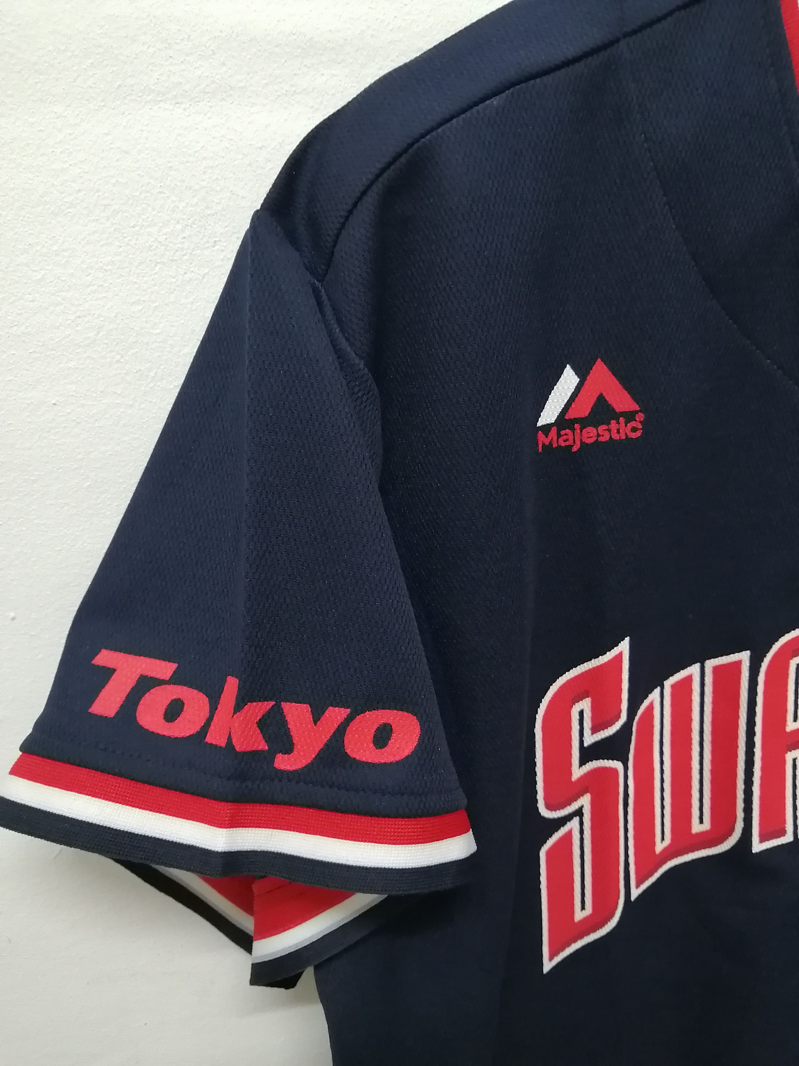 Japanese Brand Majestic Swallows Crew Baseball Jersey Size US L / EU 52-54 / 3 - 6 Thumbnail