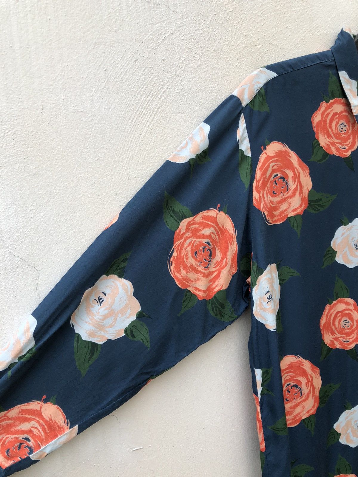 Other Vintage Naughty Japan Roses Long Sleeve Rayon Shirt Size US M / EU 48-50 / 2 - 12 Thumbnail
