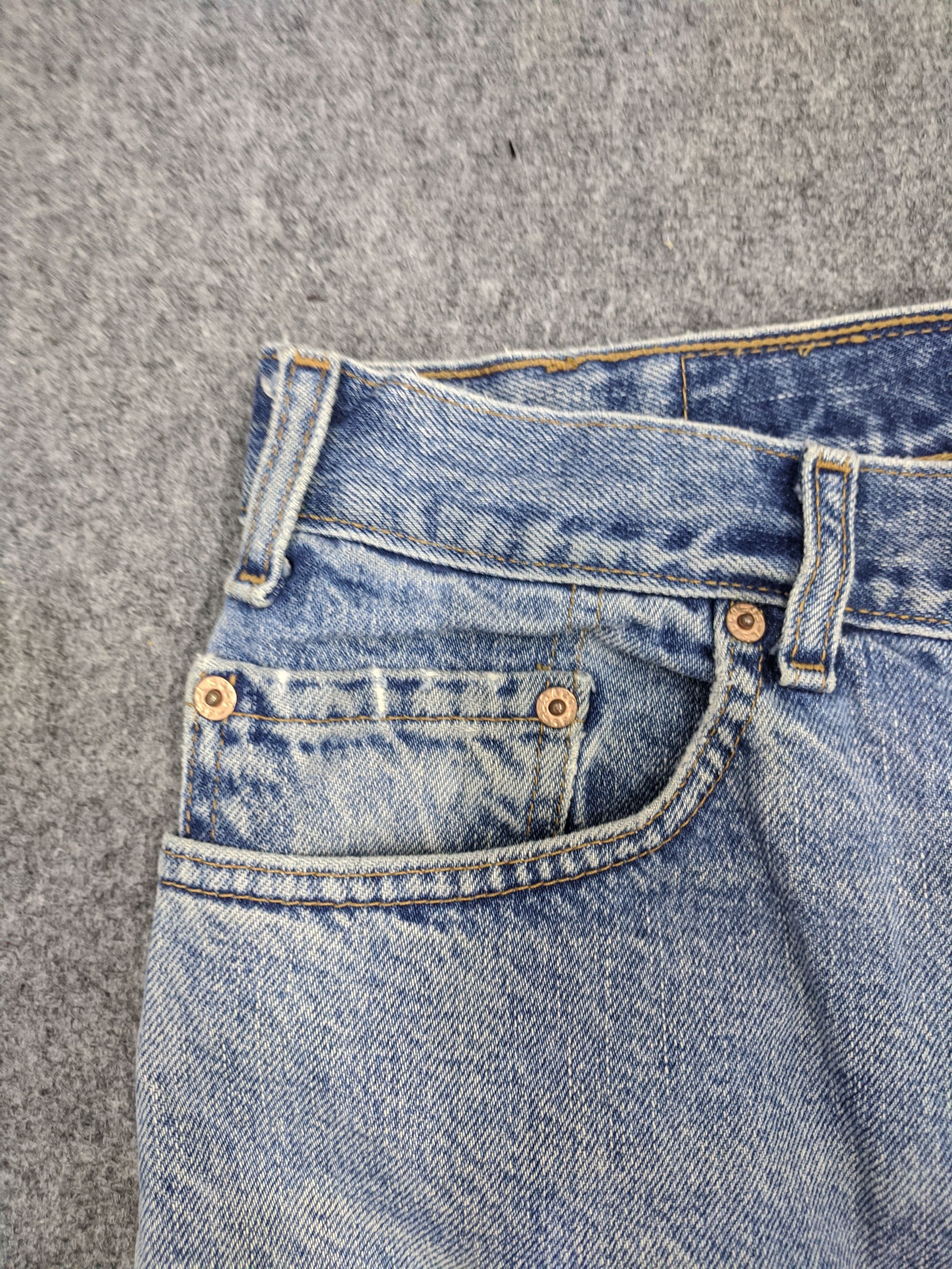 Levi's × Vintage Vintage Levis 505 Light Wash Ripped Jeans DP0923 Size US 36 / EU 52 - 7 Thumbnail