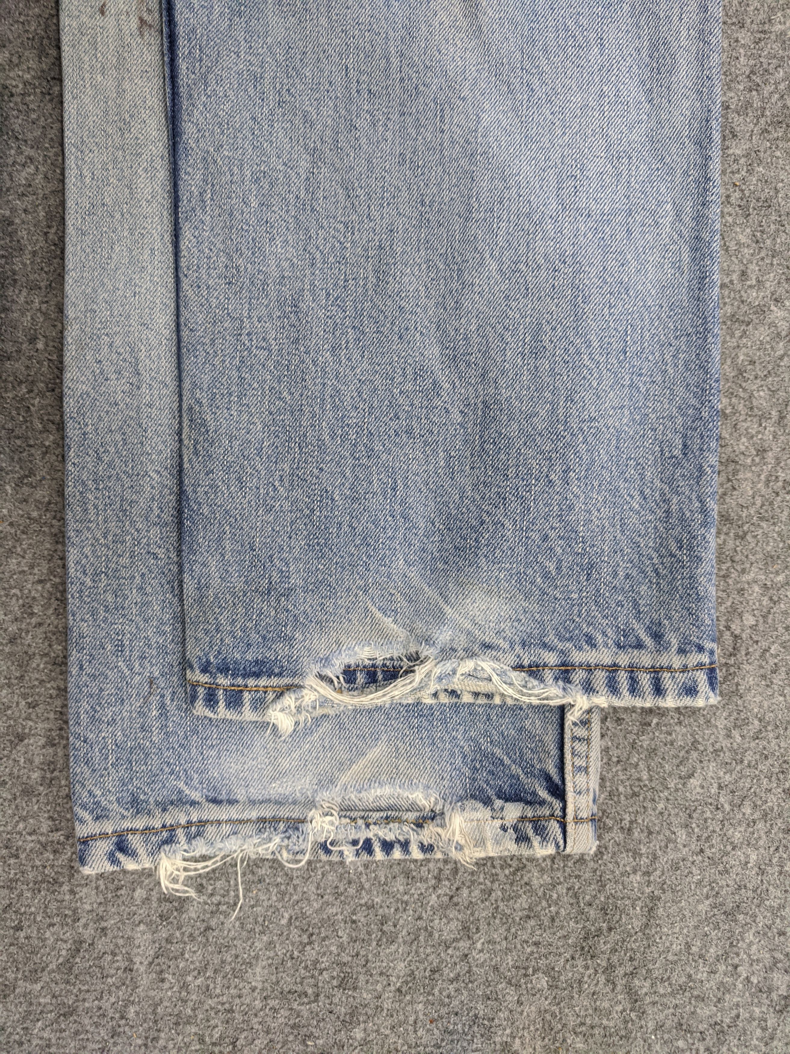 Levi's × Vintage Vintage Levis 505 Light Wash Ripped Jeans DP0923 Size US 36 / EU 52 - 13 Thumbnail
