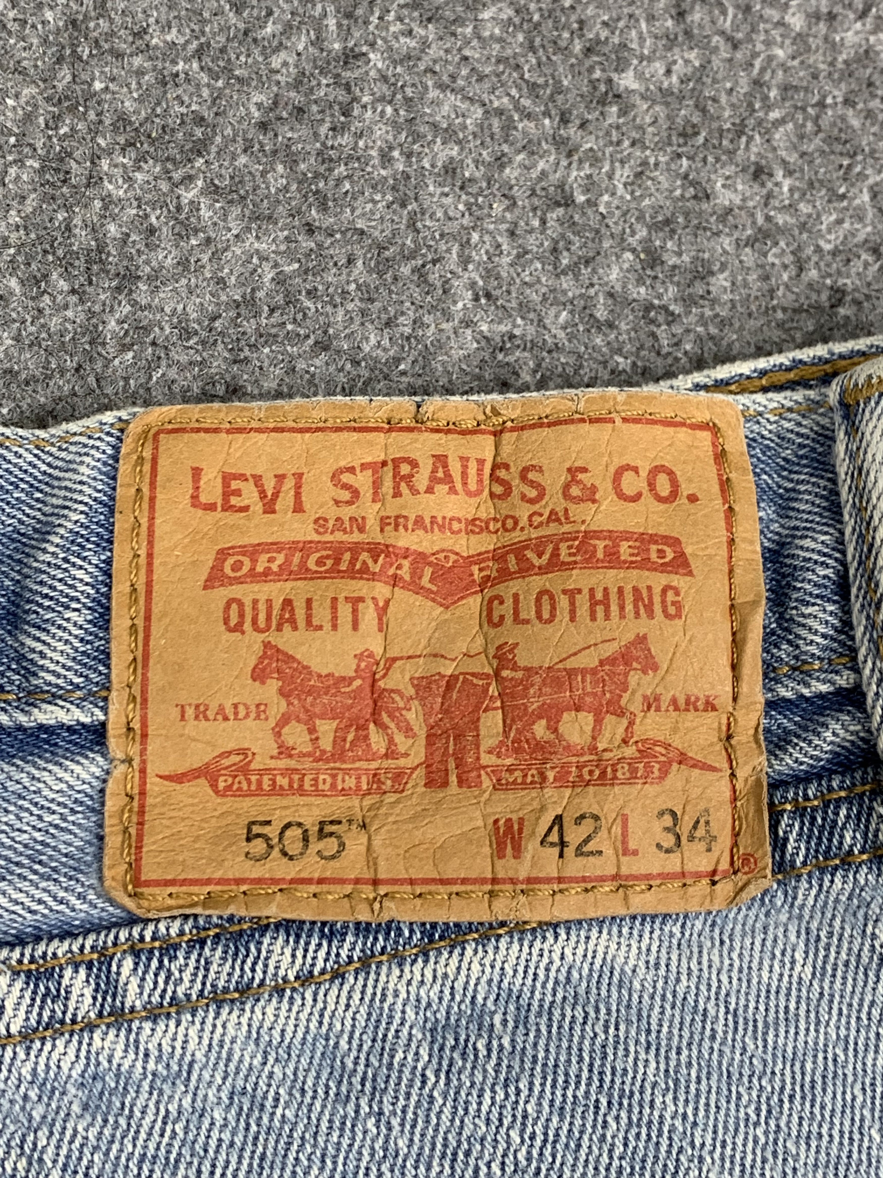 Levi's Vintage Levis 505 Light Wash Jeans DP1804 Size US 44 / EU 60 - 14 Thumbnail