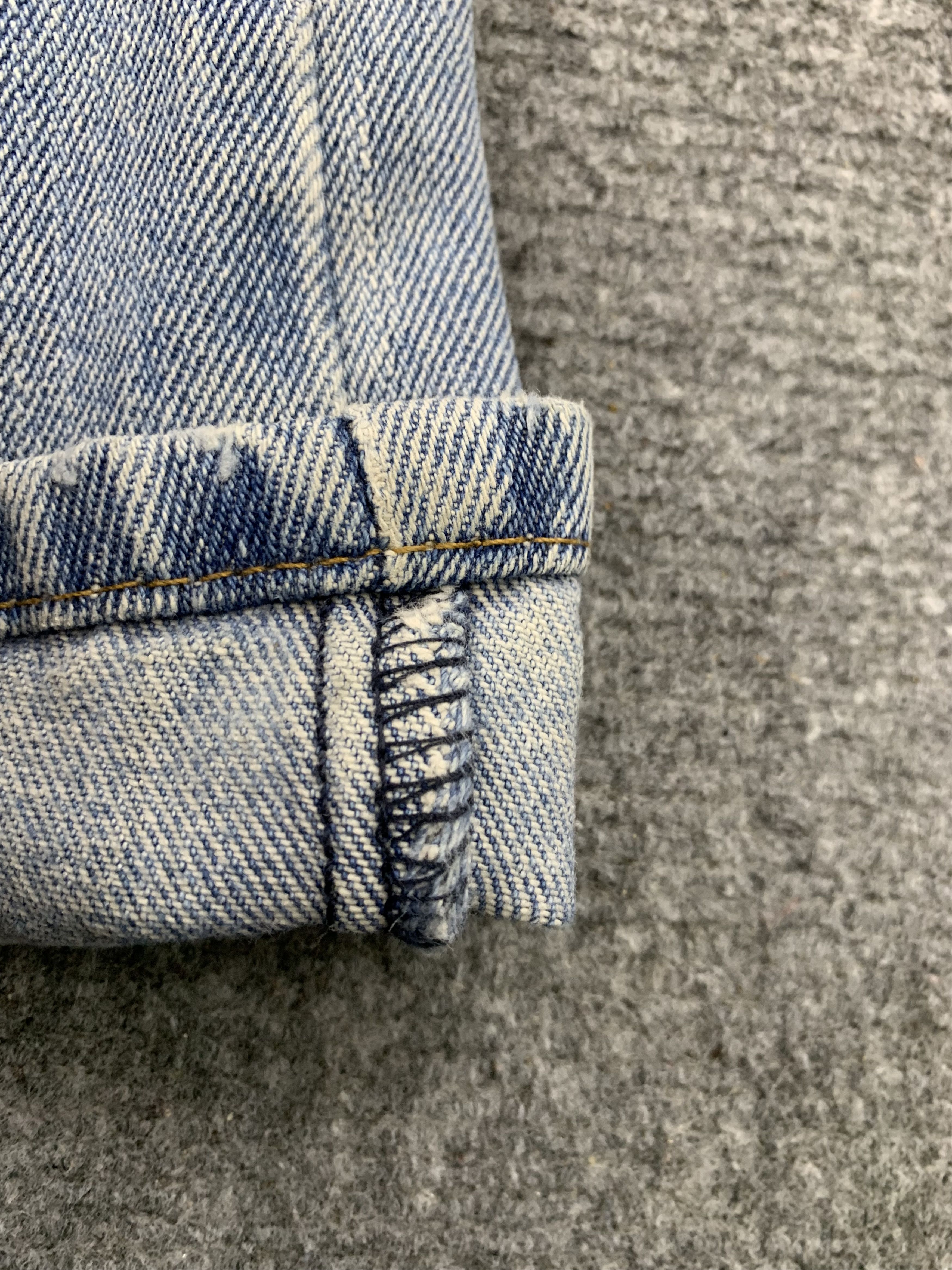 Levi's Vintage Levis 505 Light Wash Jeans DP1804 Size US 44 / EU 60 - 3 Thumbnail