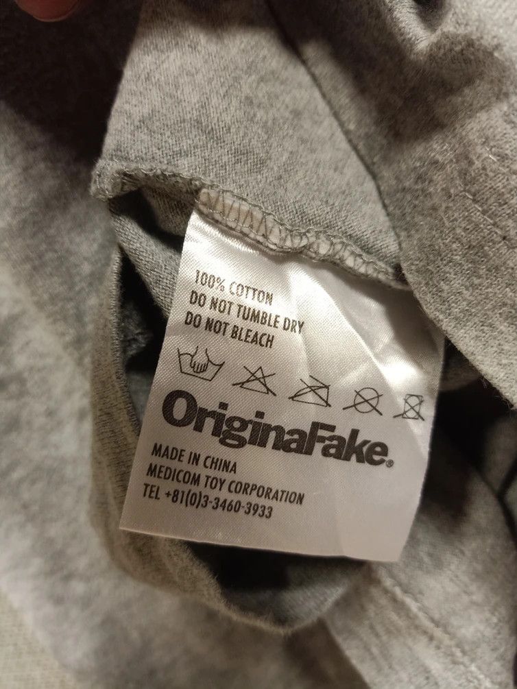 Original Fake t shirt kaws X original fake logo embroidery Size US S / EU 44-46 / 1 - 8 Thumbnail