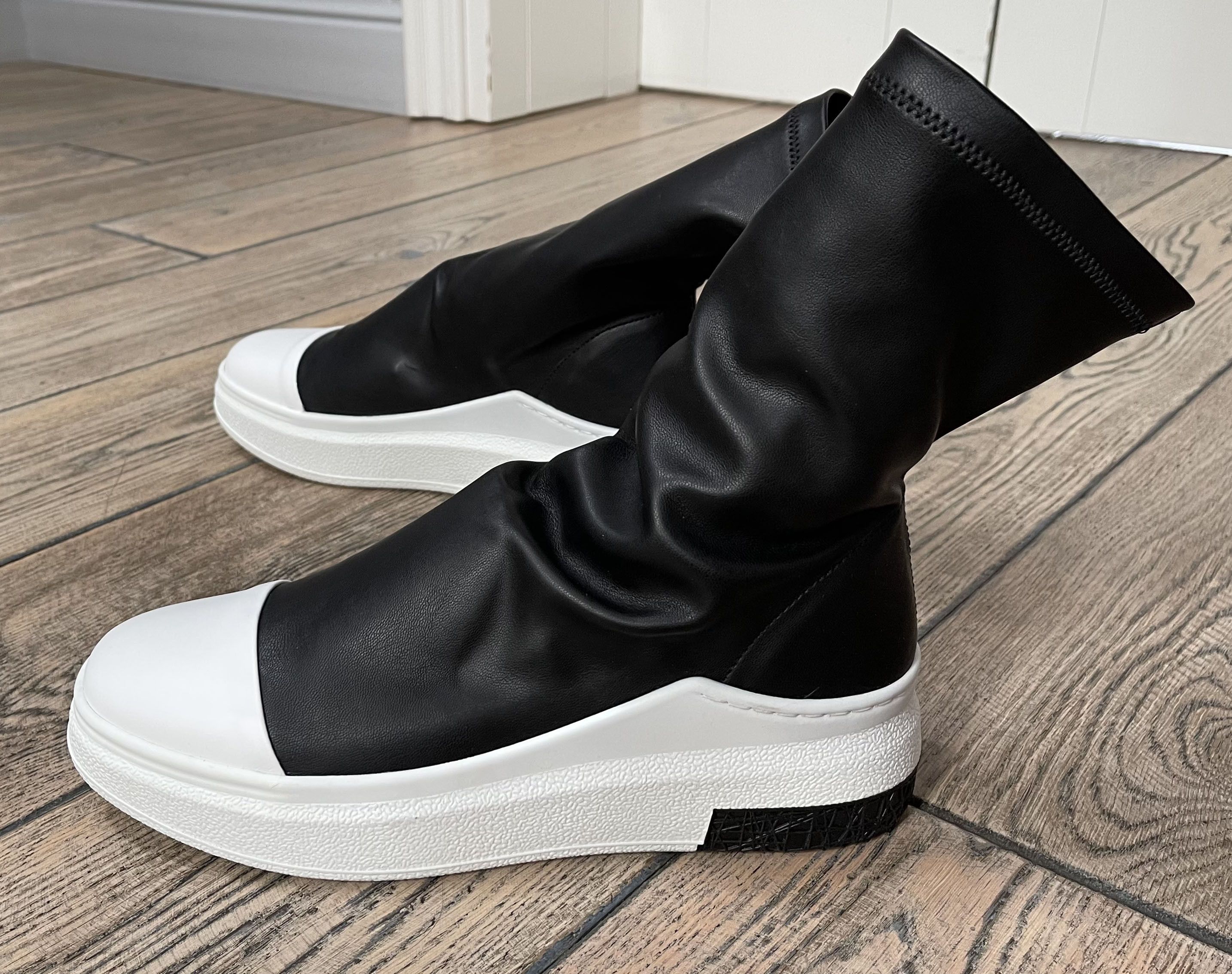 image of NWT Cinzia Araia Hi-Top Sneakers in Black/White, Men's (Size 9)