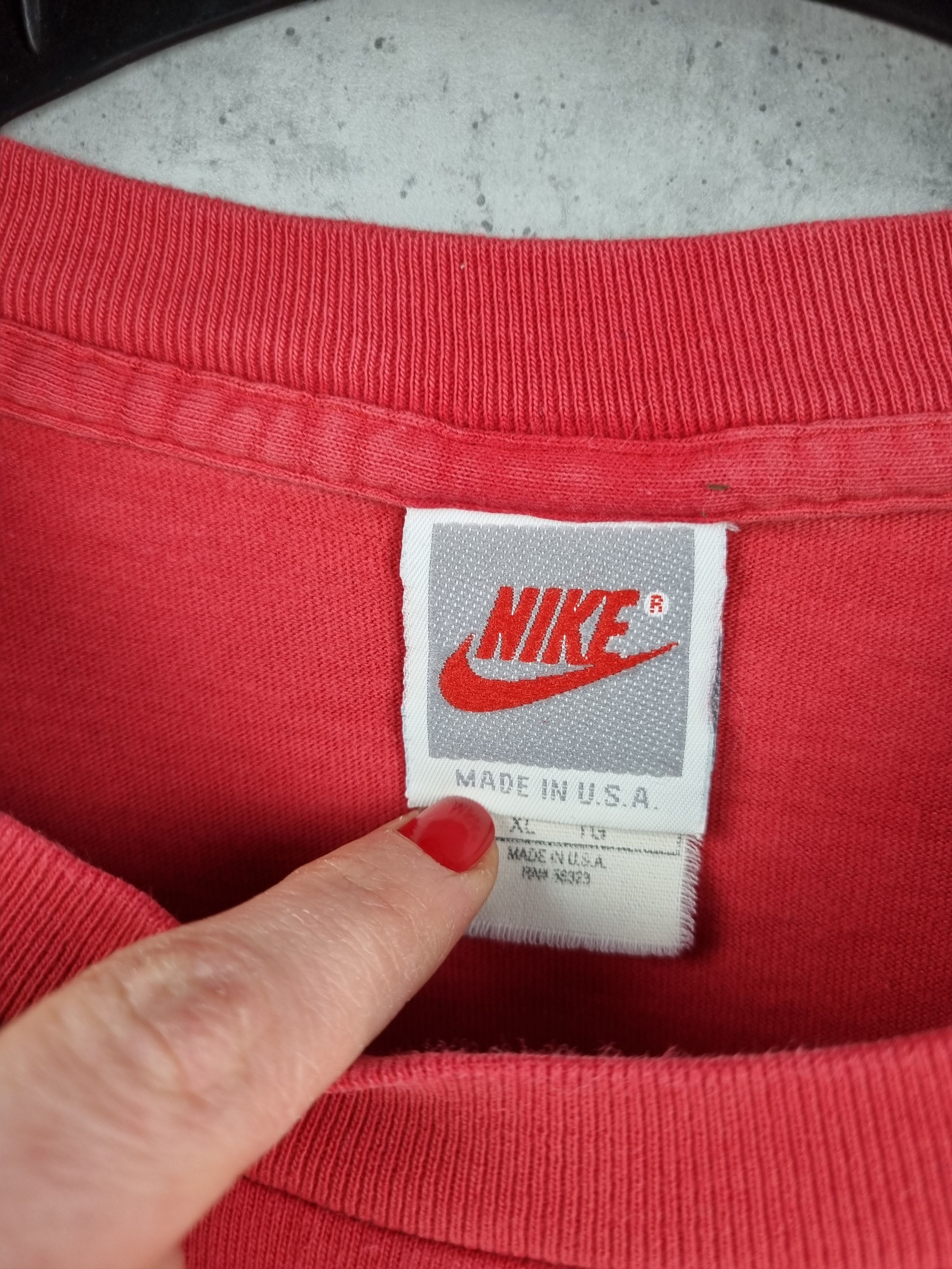 Jordan Brand × Nike Single Stitch Nike Air Jordan Big Logo Vintage Tee shirt Size US L / EU 52-54 / 3 - 8 Thumbnail