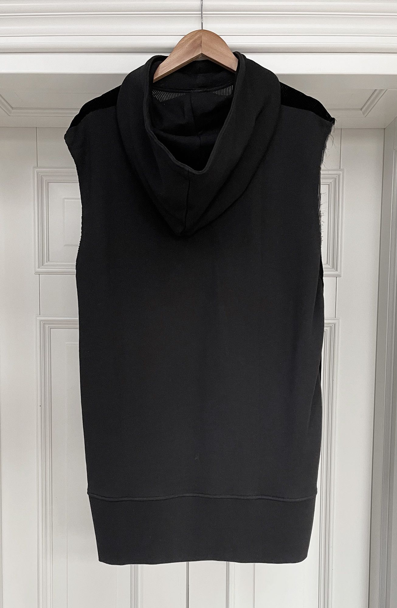 Ann Demeulemeester BNWT Black Sleveless Hooded Top / Sweatshirt Size US M / EU 48-50 / 2 - 2 Thumbnail