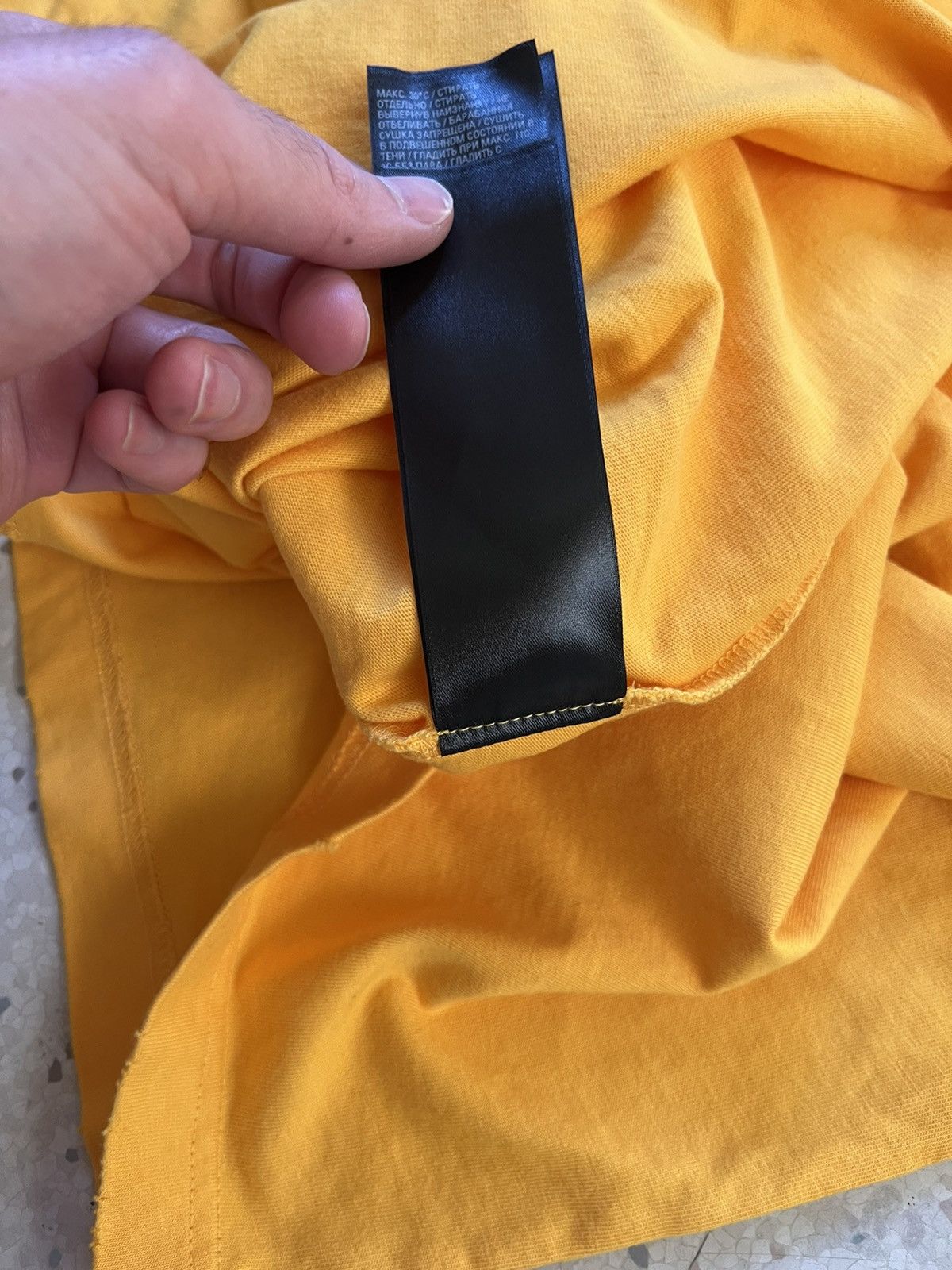 Balenciaga 2023 Bleed Logo Sharpie Shirt Size US L / EU 52-54 / 3 - 13 Thumbnail