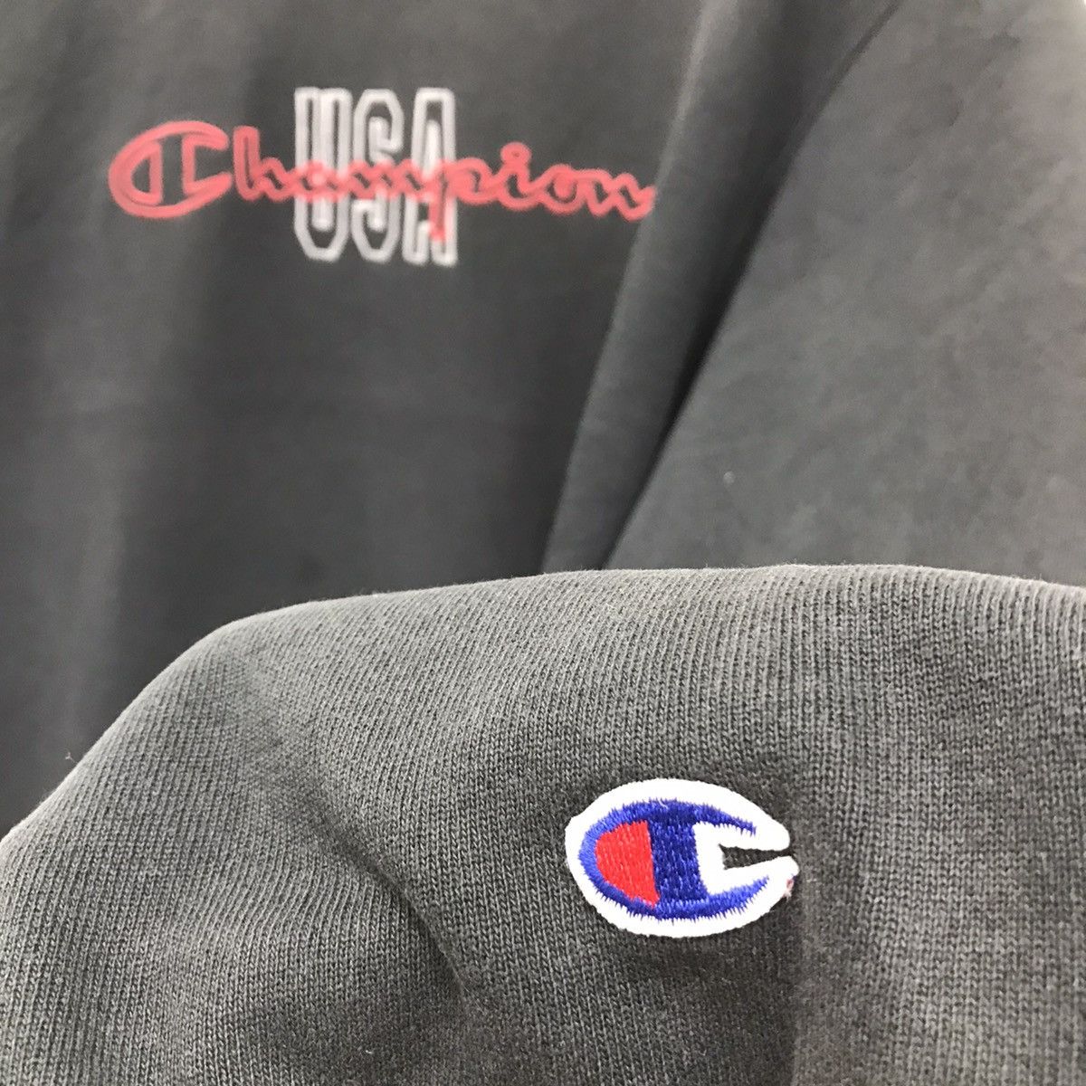 Champion × Vintage Vintage Champion Sweatshirt Embroidery Spellout ChampionUSA Size US M / EU 48-50 / 2 - 7 Thumbnail