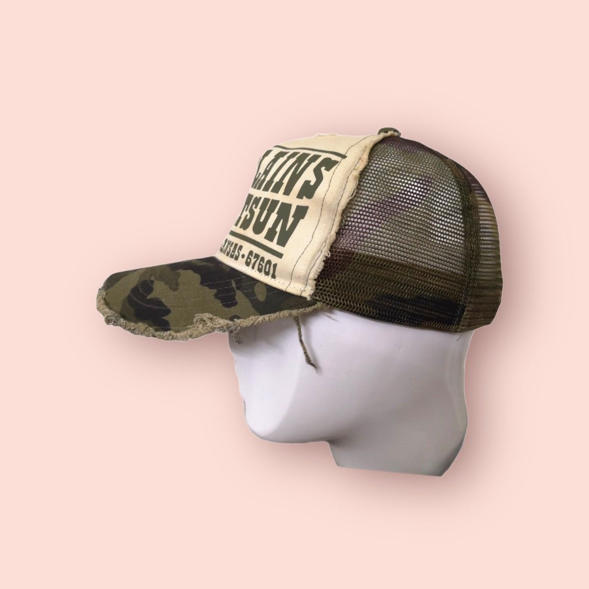 Japanese Brand BASIQUENTI DISTRESSED CAMO TRUCKER SNAPBACK Size ONE SIZE - 14 Thumbnail