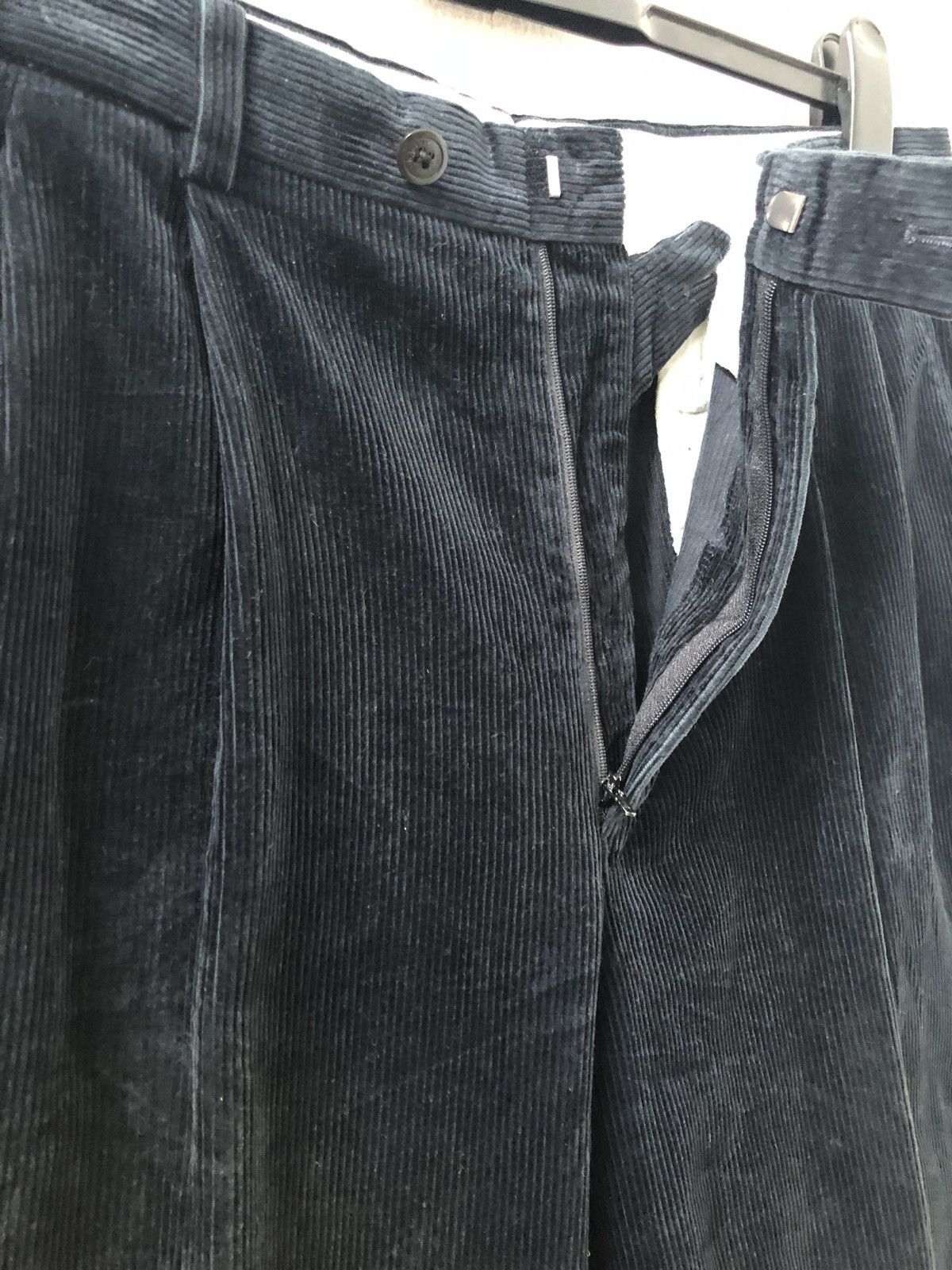 Burberry Japan Made Burberry London Navy Blue Corduroy Trouser Pant Size US 34 / EU 50 - 4 Thumbnail