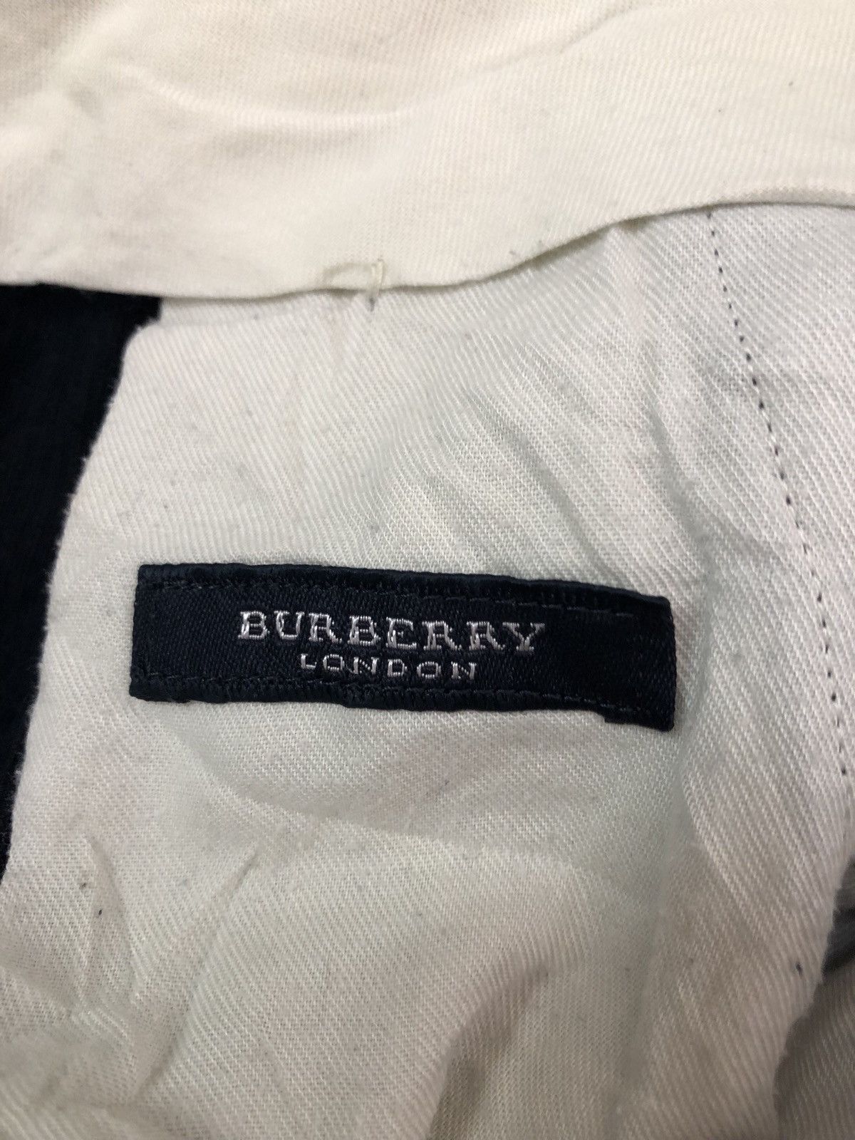 Burberry Japan Made Burberry London Navy Blue Corduroy Trouser Pant Size US 34 / EU 50 - 9 Thumbnail