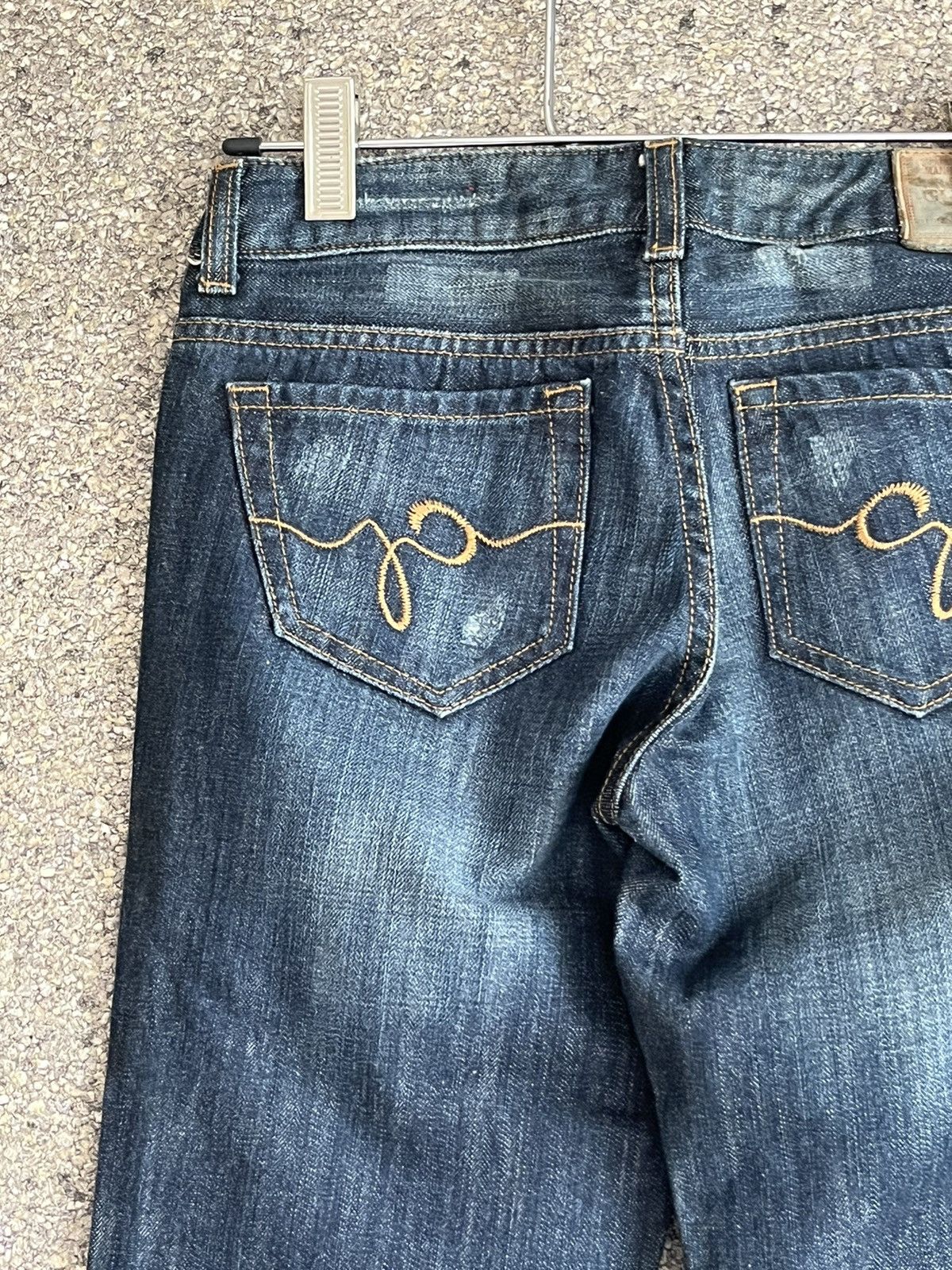 Guess × If Six Was Nine × Tornado Mart Flare Guess jeans ft53 Size US 28 / EU 44 - 8 Thumbnail