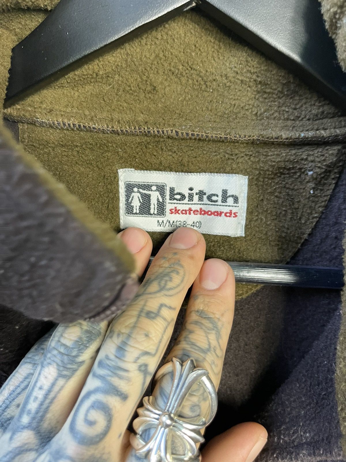 Vintage 90s BITCH SKATEBOARDS THRASHED WORN IN SWEATER PUKE GREEN Size US M / EU 48-50 / 2 - 3 Thumbnail