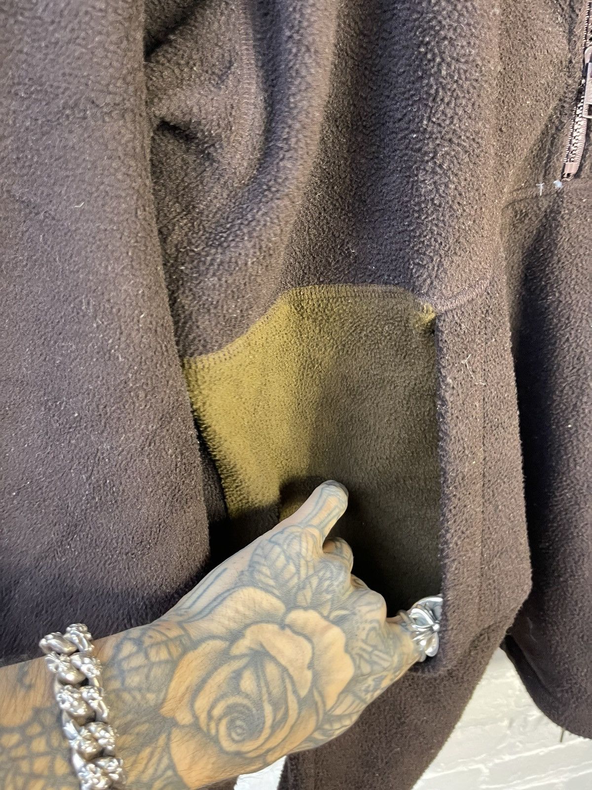 Vintage 90s BITCH SKATEBOARDS THRASHED WORN IN SWEATER PUKE GREEN Size US M / EU 48-50 / 2 - 5 Thumbnail