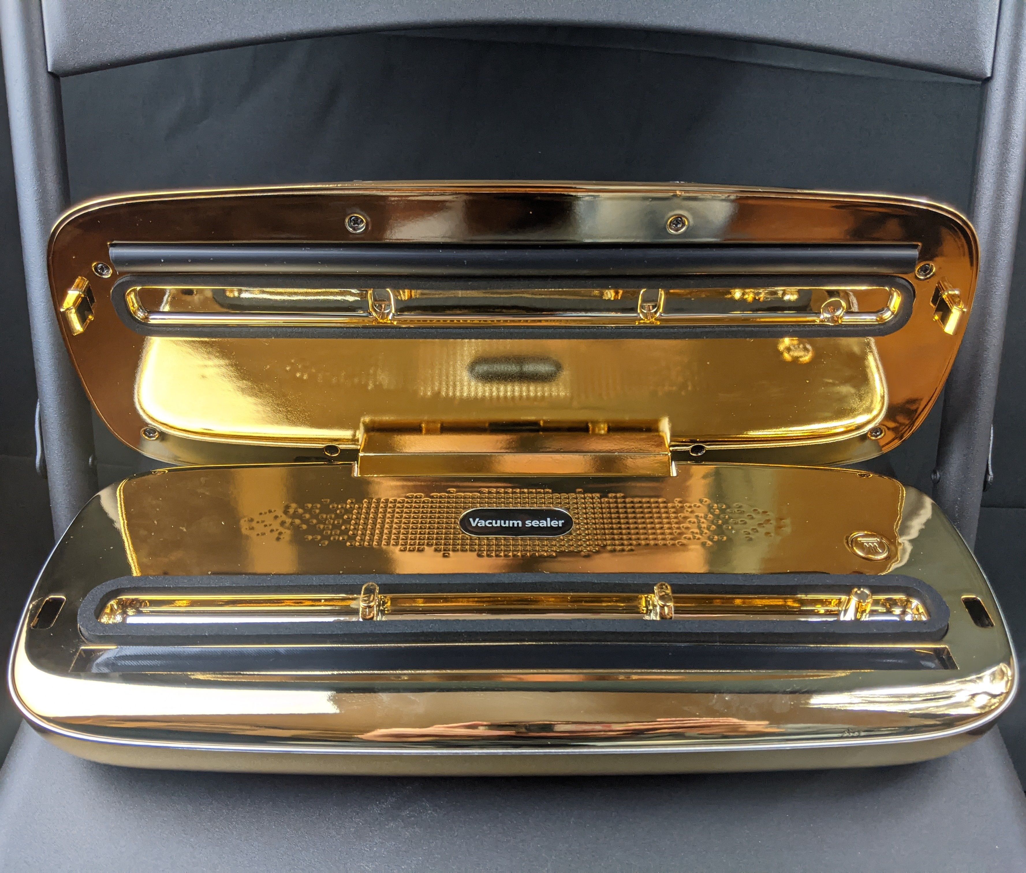 Ben Baller Ben Baller Vacuum Sealer 2.0 Gold Edition Sold Out BBDTC DS Size ONE SIZE - 2 Thumbnail