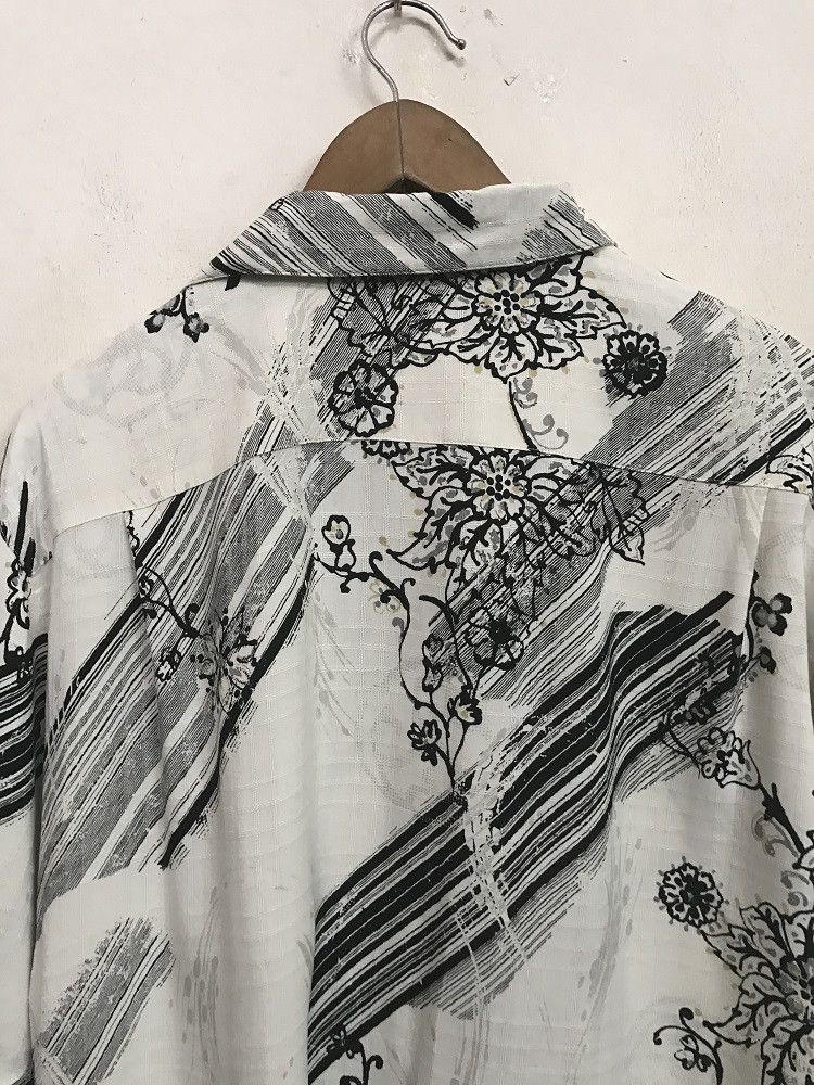 Tommy Bahama Tommy Bahama Aloha Floral Silk Baggy Hawaiian Shirt Size US L / EU 52-54 / 3 - 10 Thumbnail