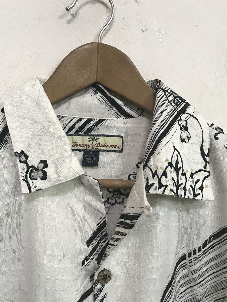 Tommy Bahama Tommy Bahama Aloha Floral Silk Baggy Hawaiian Shirt Size US L / EU 52-54 / 3 - 8 Thumbnail