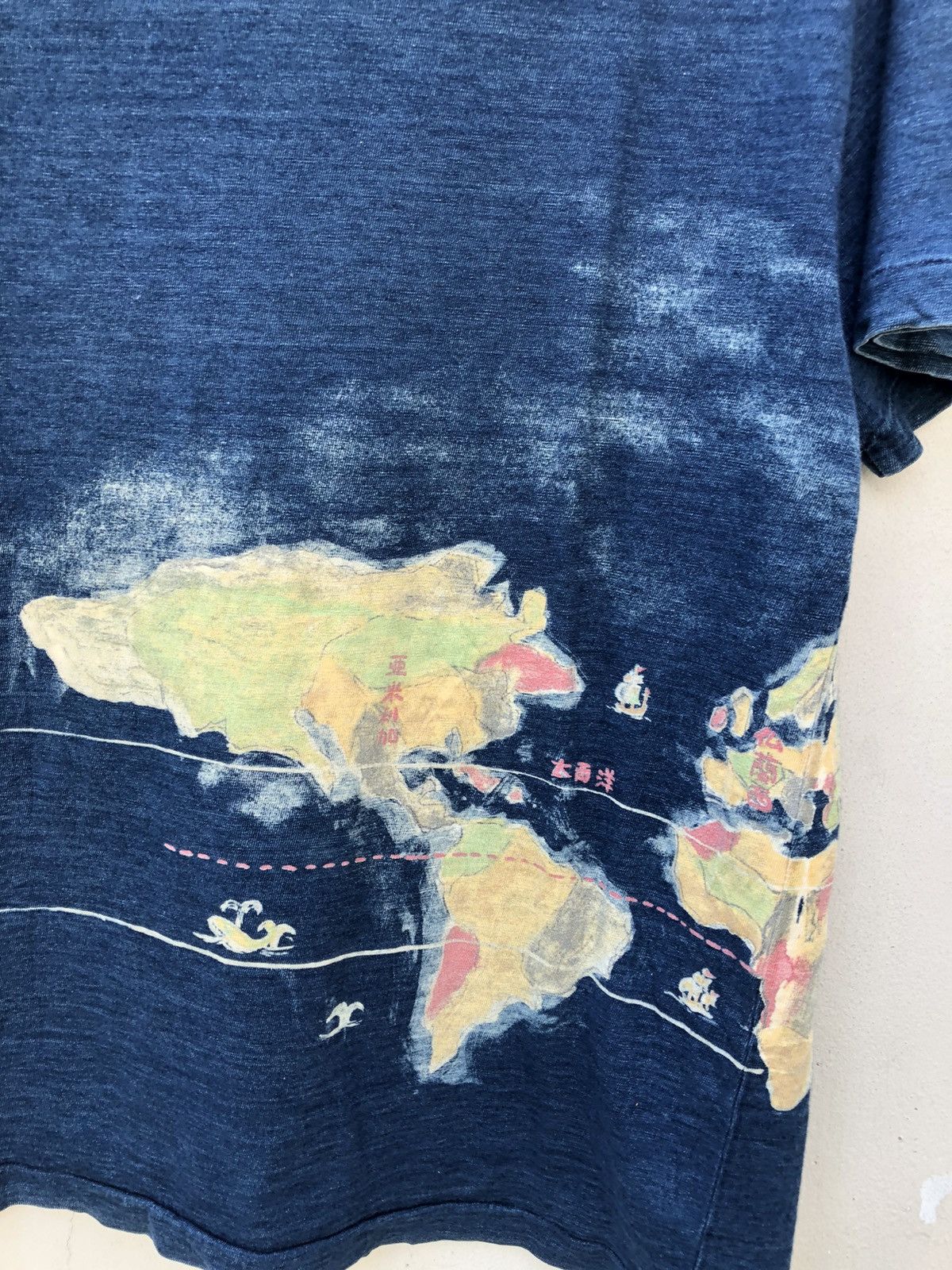 45rpm Vintage 45rpm Ageing Faded Indigo Blue Map t shirt Size US L / EU 52-54 / 3 - 10 Thumbnail