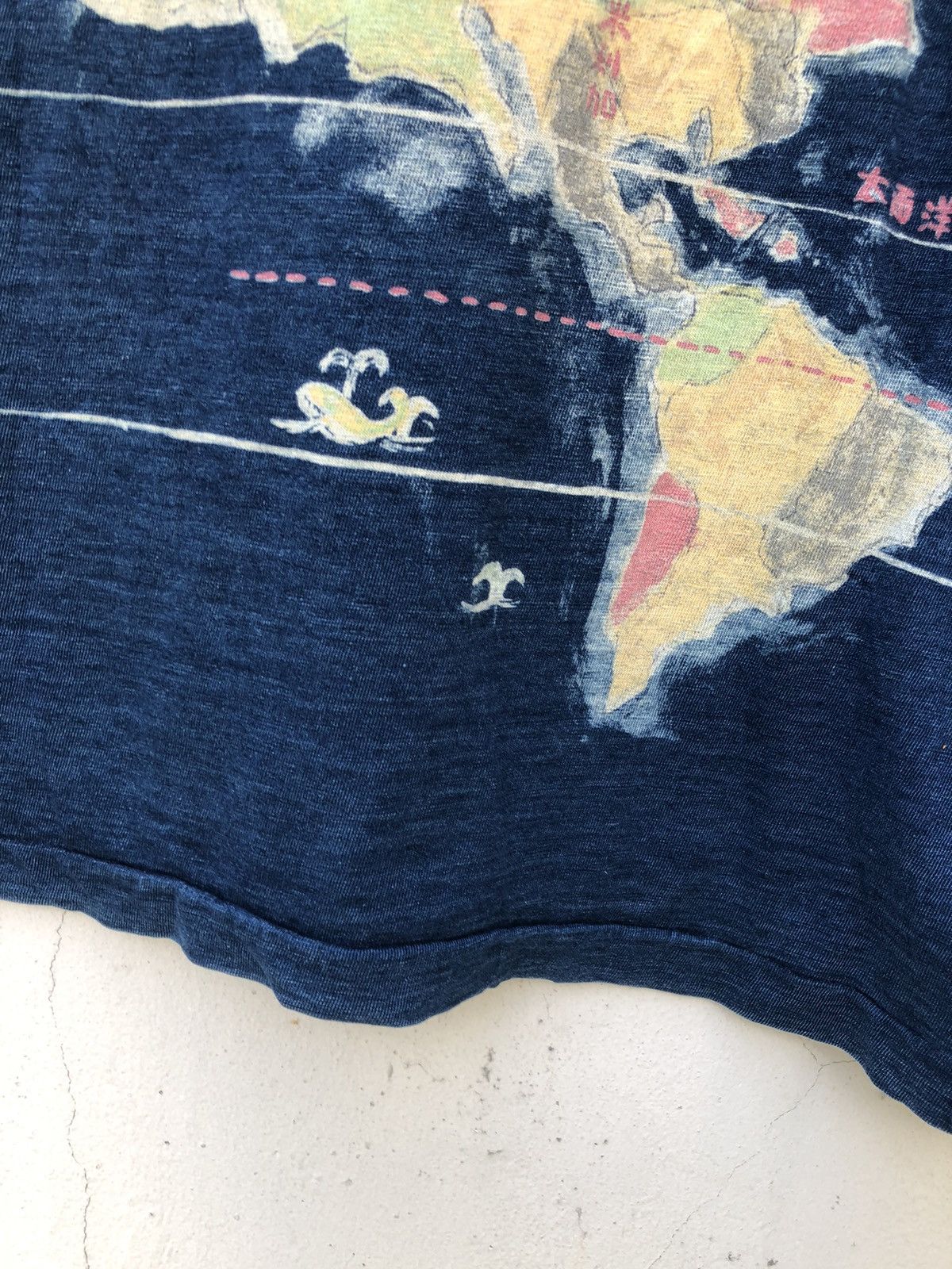 45rpm Vintage 45rpm Ageing Faded Indigo Blue Map t shirt Size US L / EU 52-54 / 3 - 11 Thumbnail