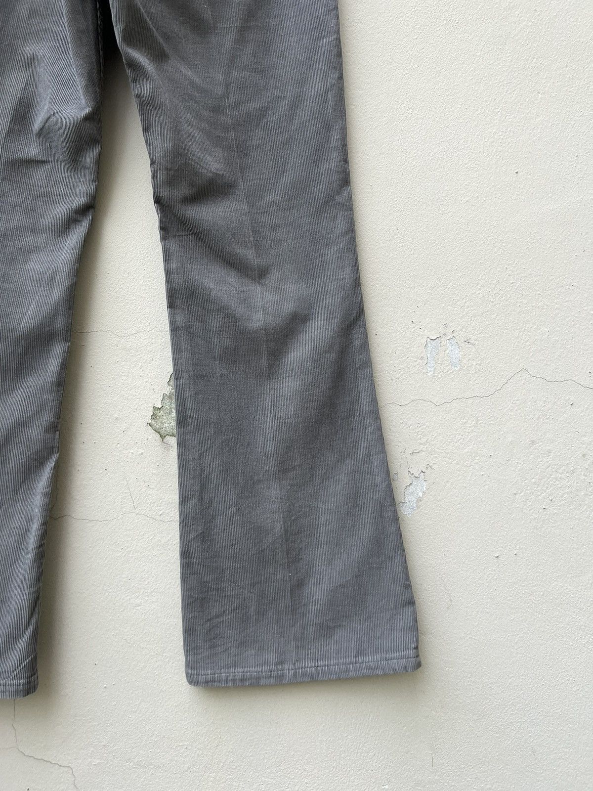 Levi's 70s 80s Levi’s 646 Fade Grey Corduroy Flare Jeans Size US 30 / EU 46 - 18 Thumbnail